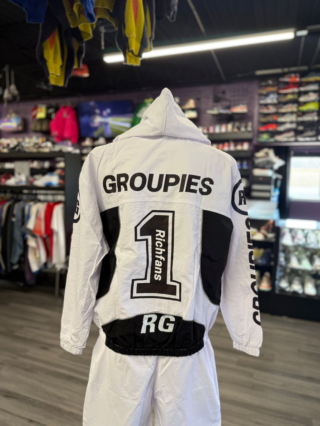 Rich Groupies Set "Raceway/White”