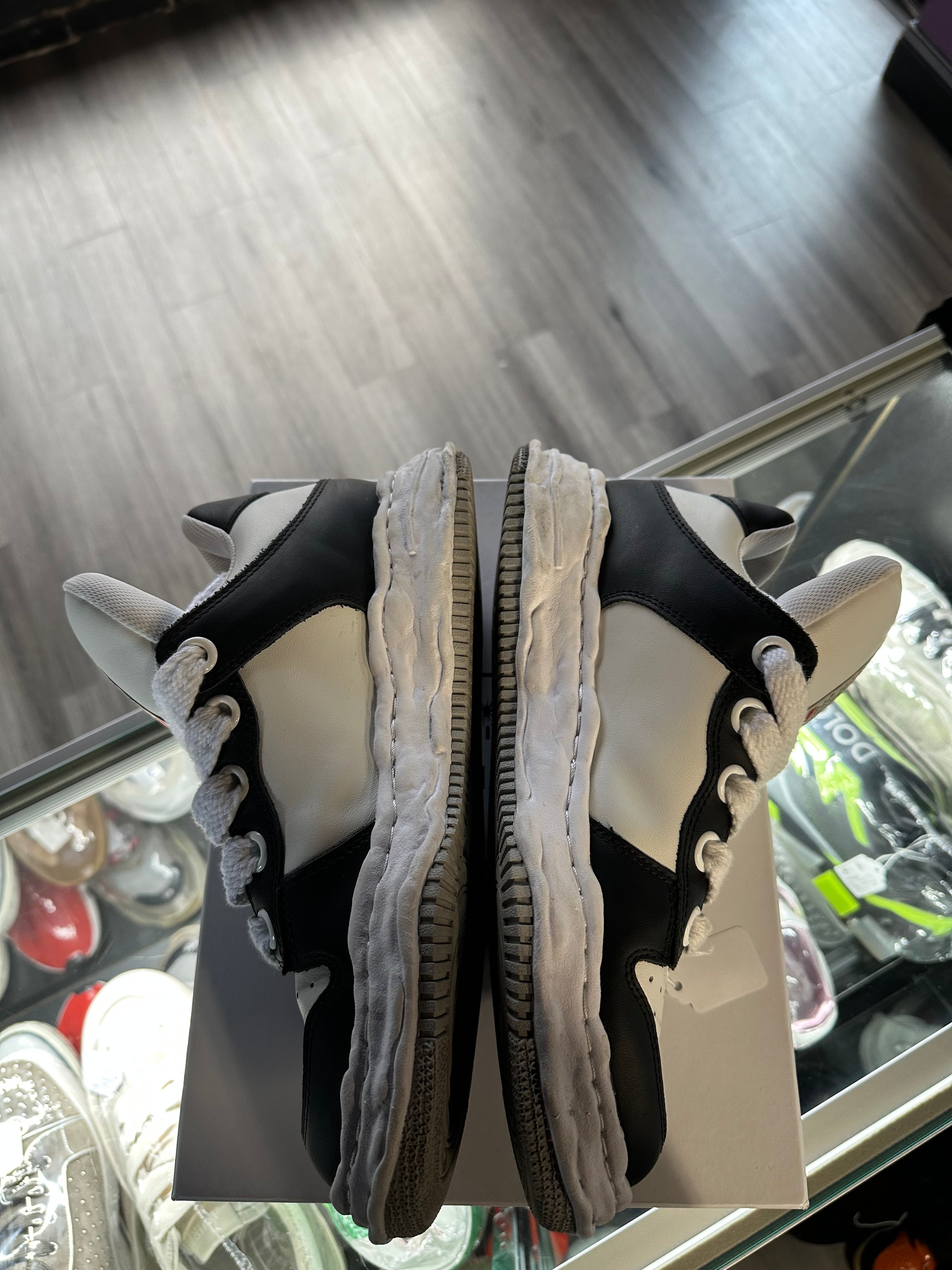 Maison Mihara Yasuhiro Low Wayne "Black/White"