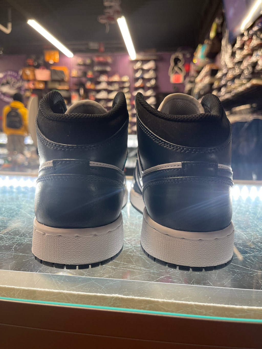 2022 Air Jordan Mid 1 "Armory Navy" (GS)