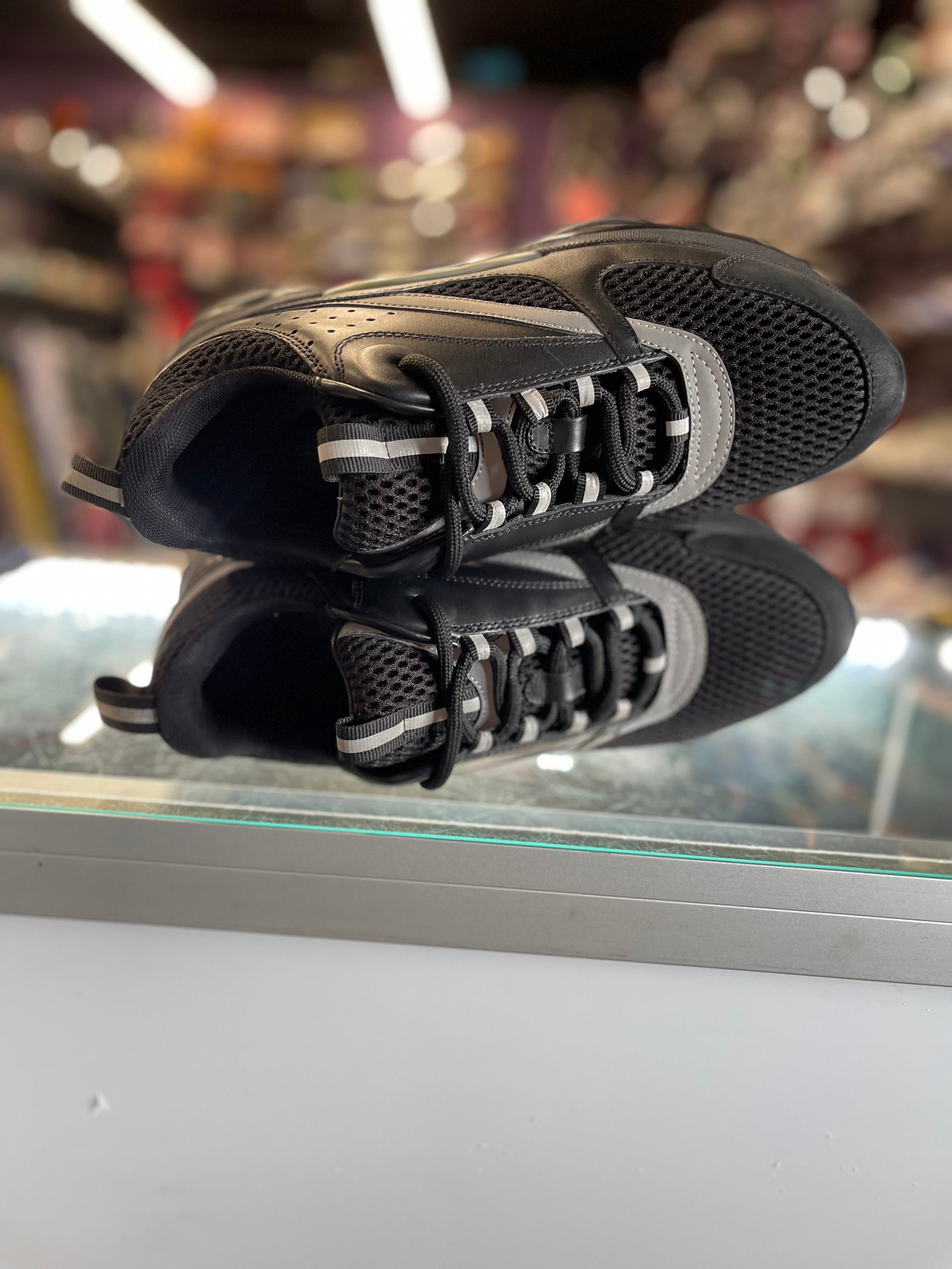 Christian Dior B22 "Black"