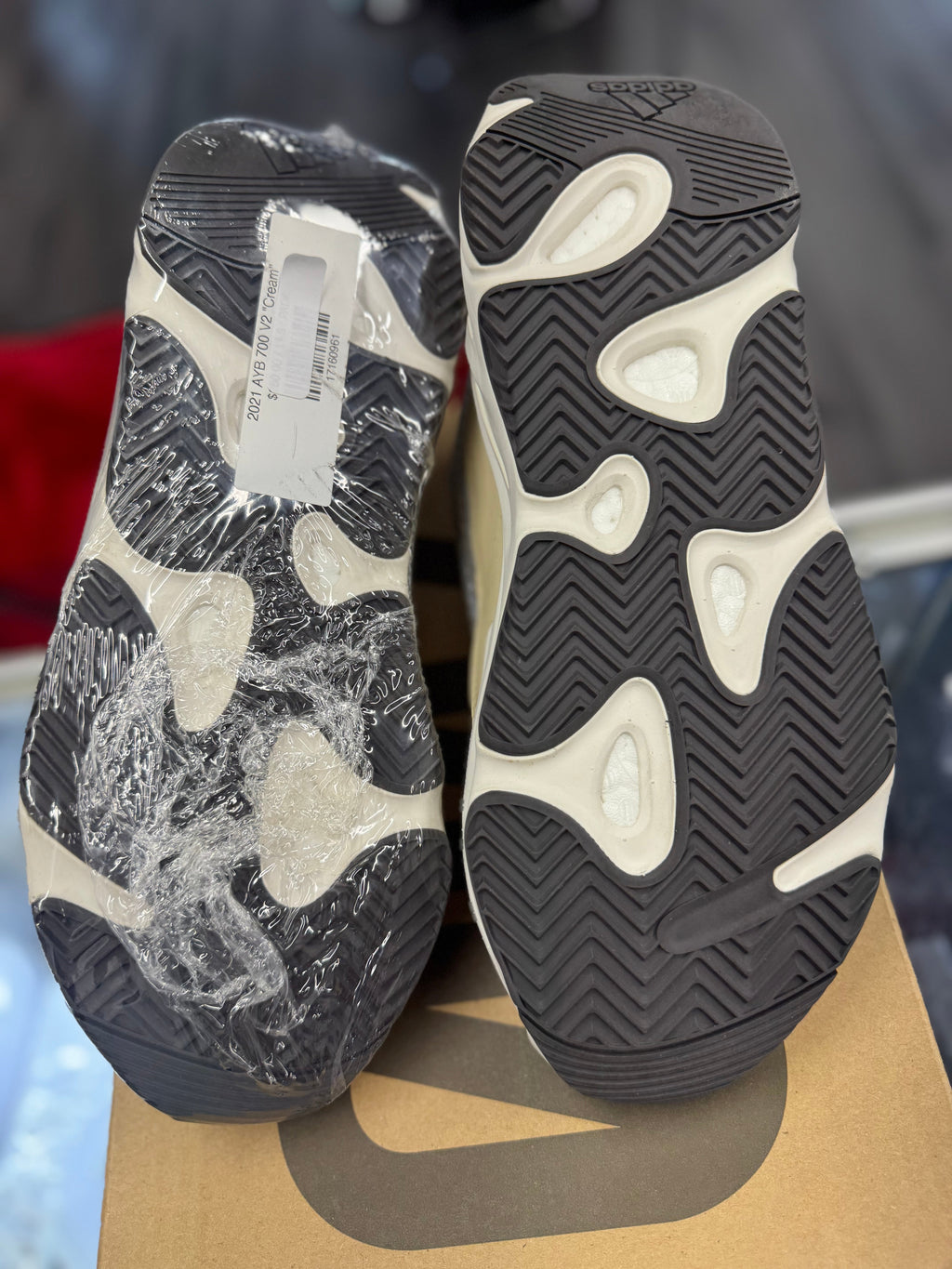 2021 Adidas Yeezy Boost 700 V2 "Cream"