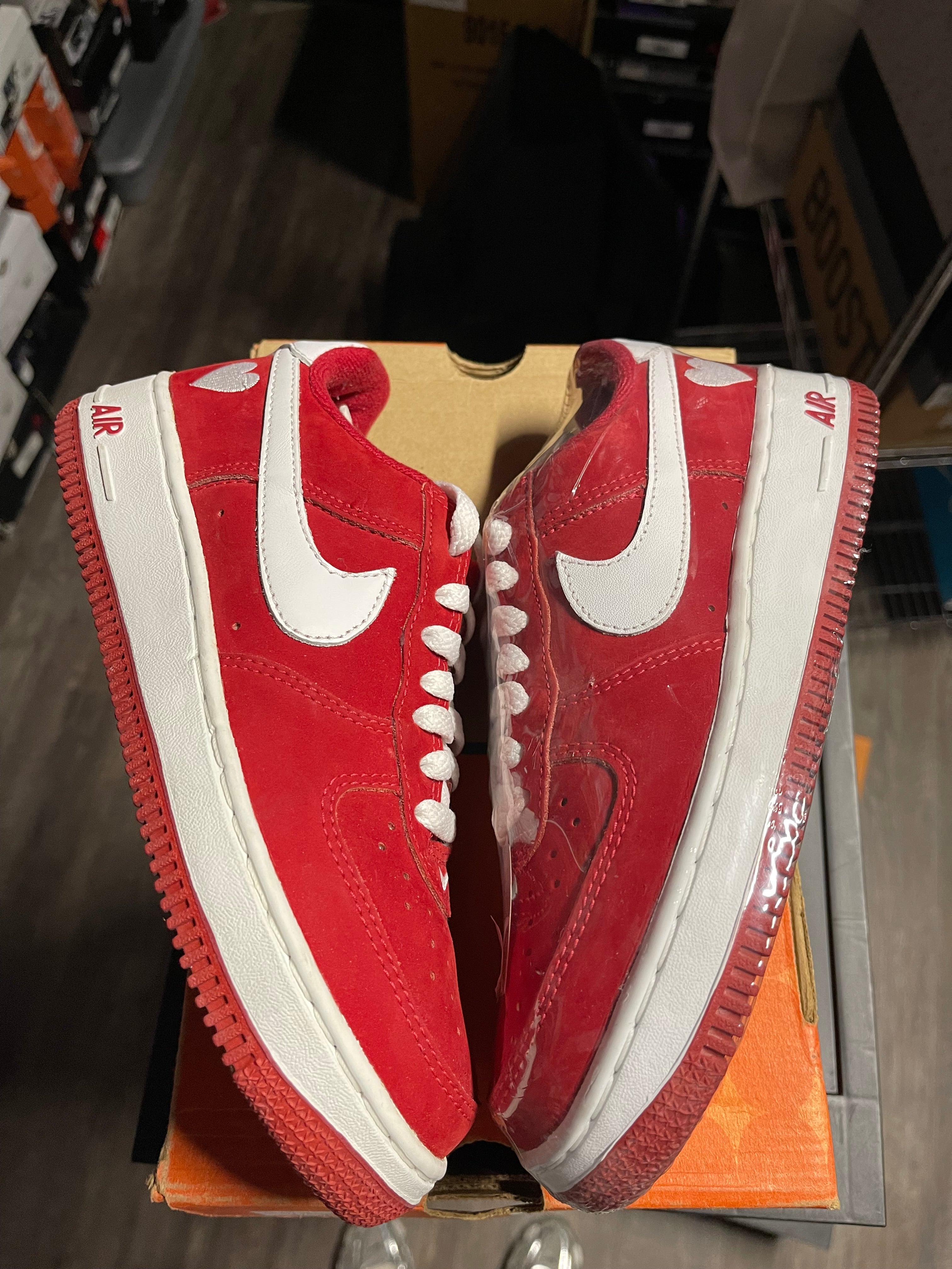 2002 Nike AF1 Low "V-Day" (W)