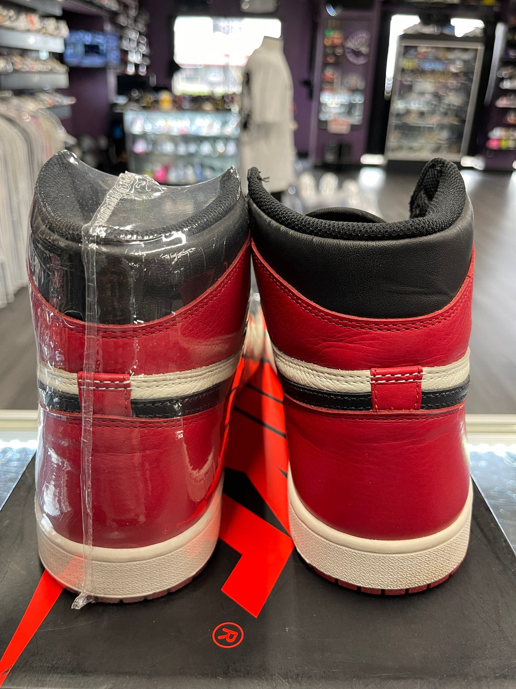 2018 Air Jordan Retro 1 "Bred Toe"