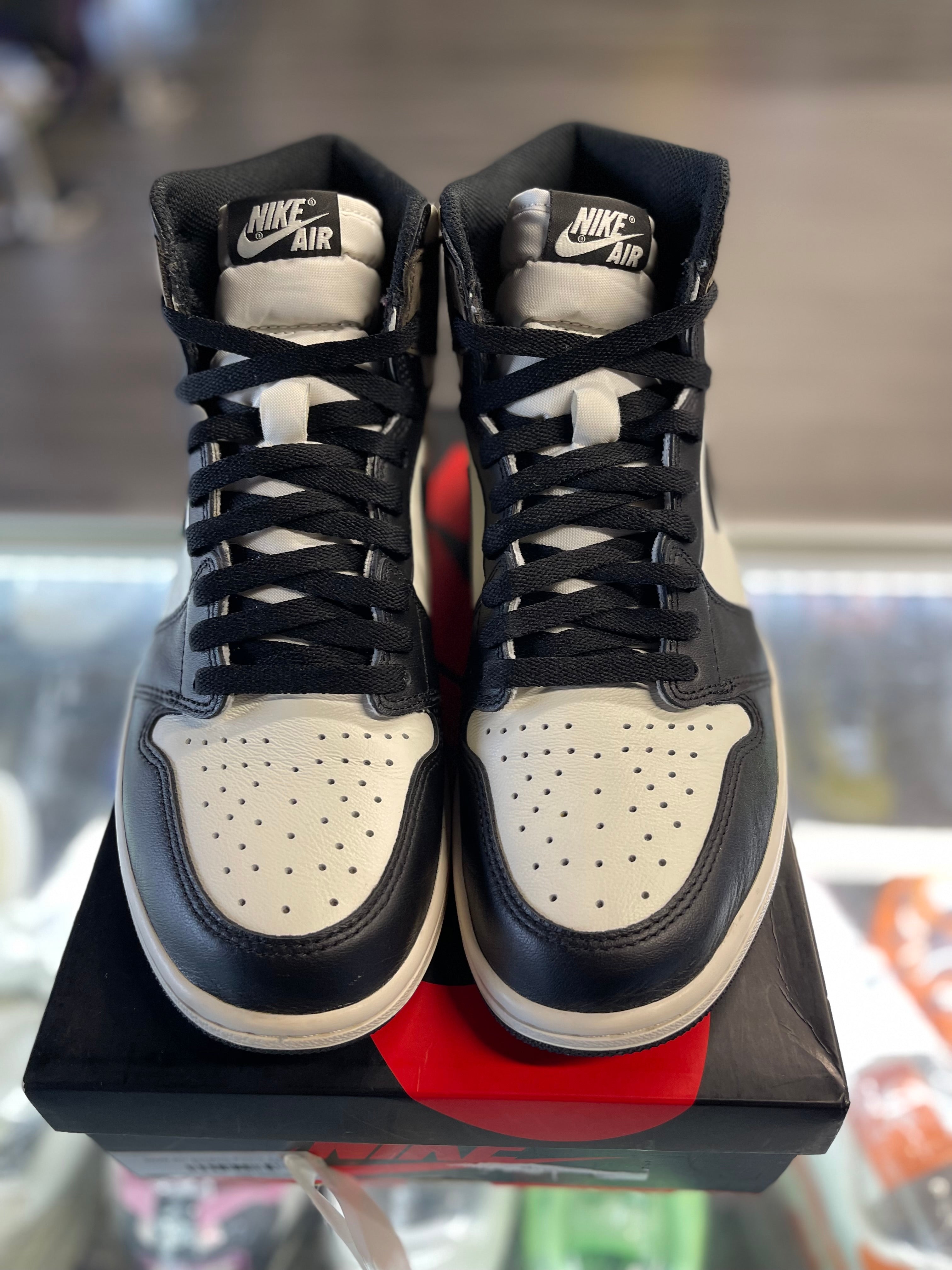 2020 Air Jordan Retro 1 High "Mocha"