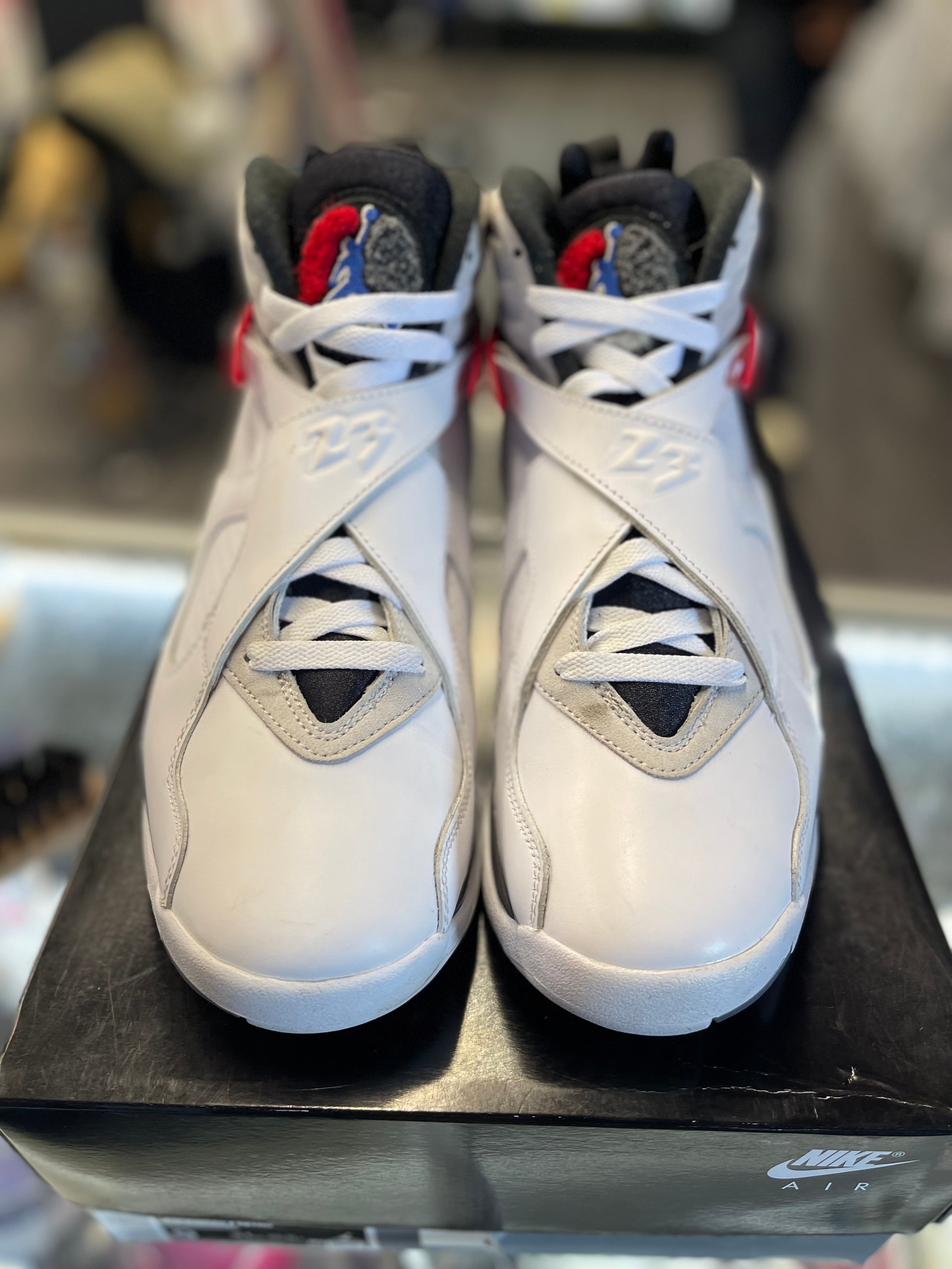 2025 Air Jordan Retro 8 "Bugs Bunny"