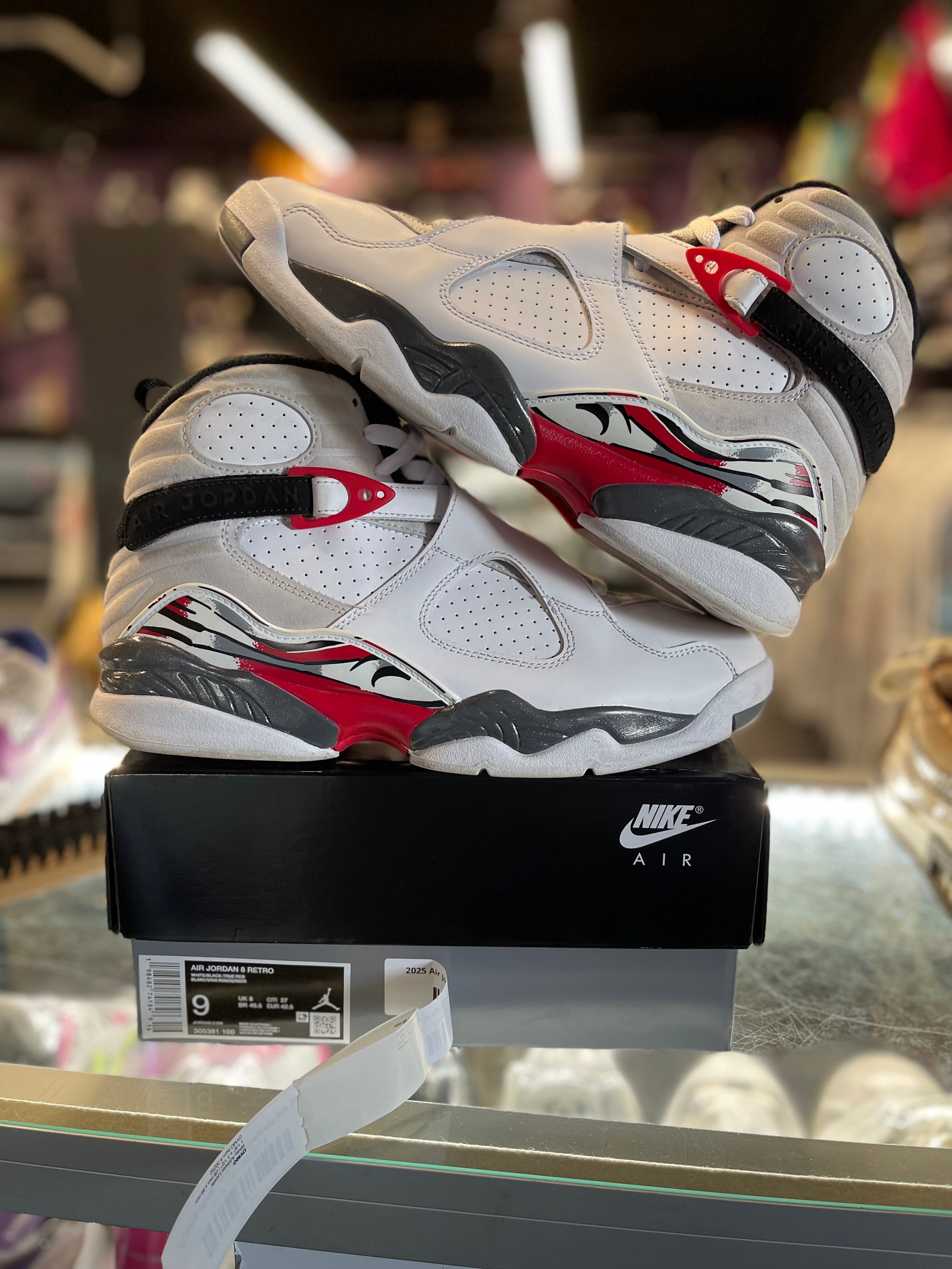 2025 Air Jordan Retro 8 "Bugs Bunny"