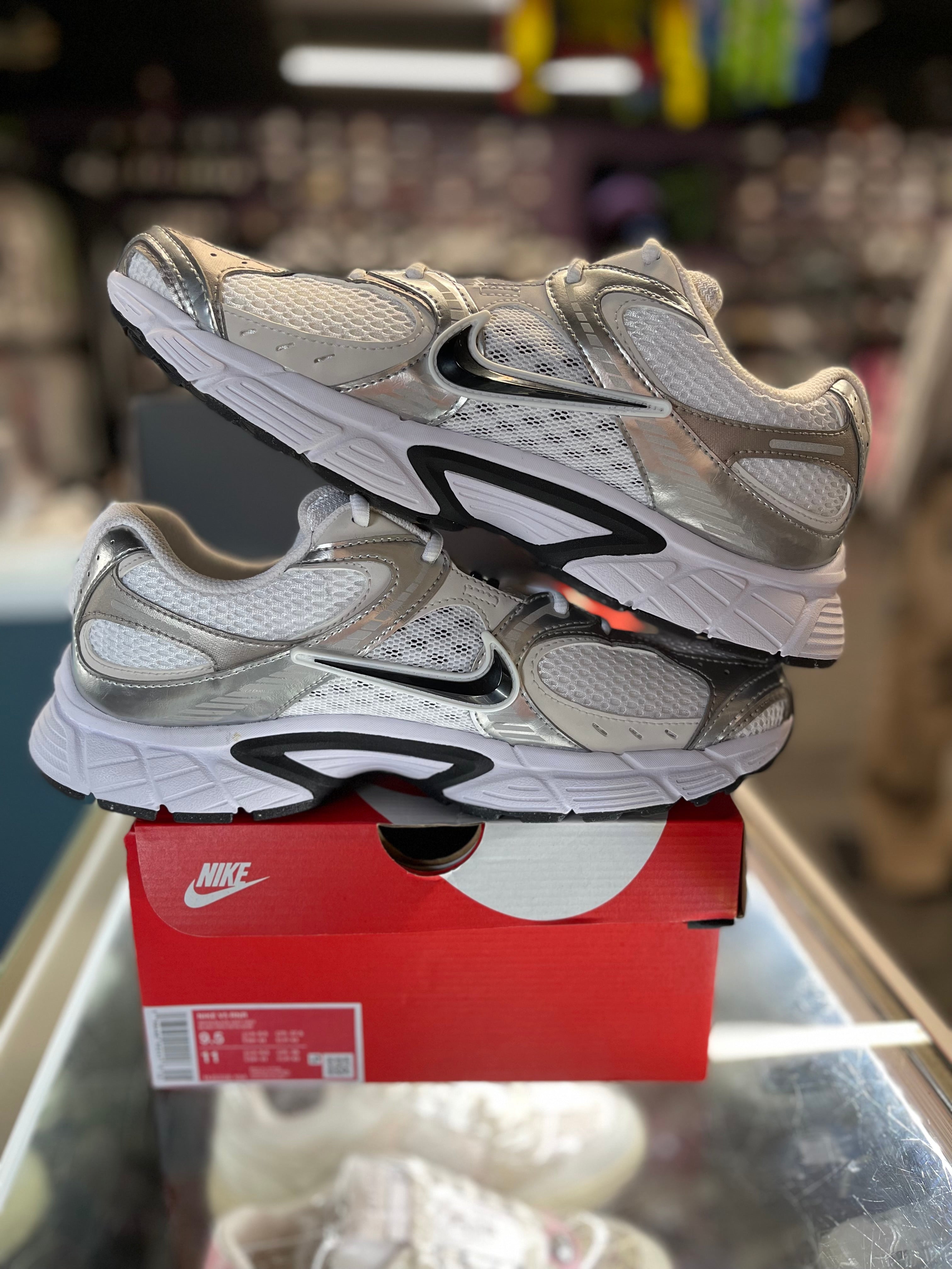 2025 Nike V5 RNR "White Vast Grey College Grey Black"