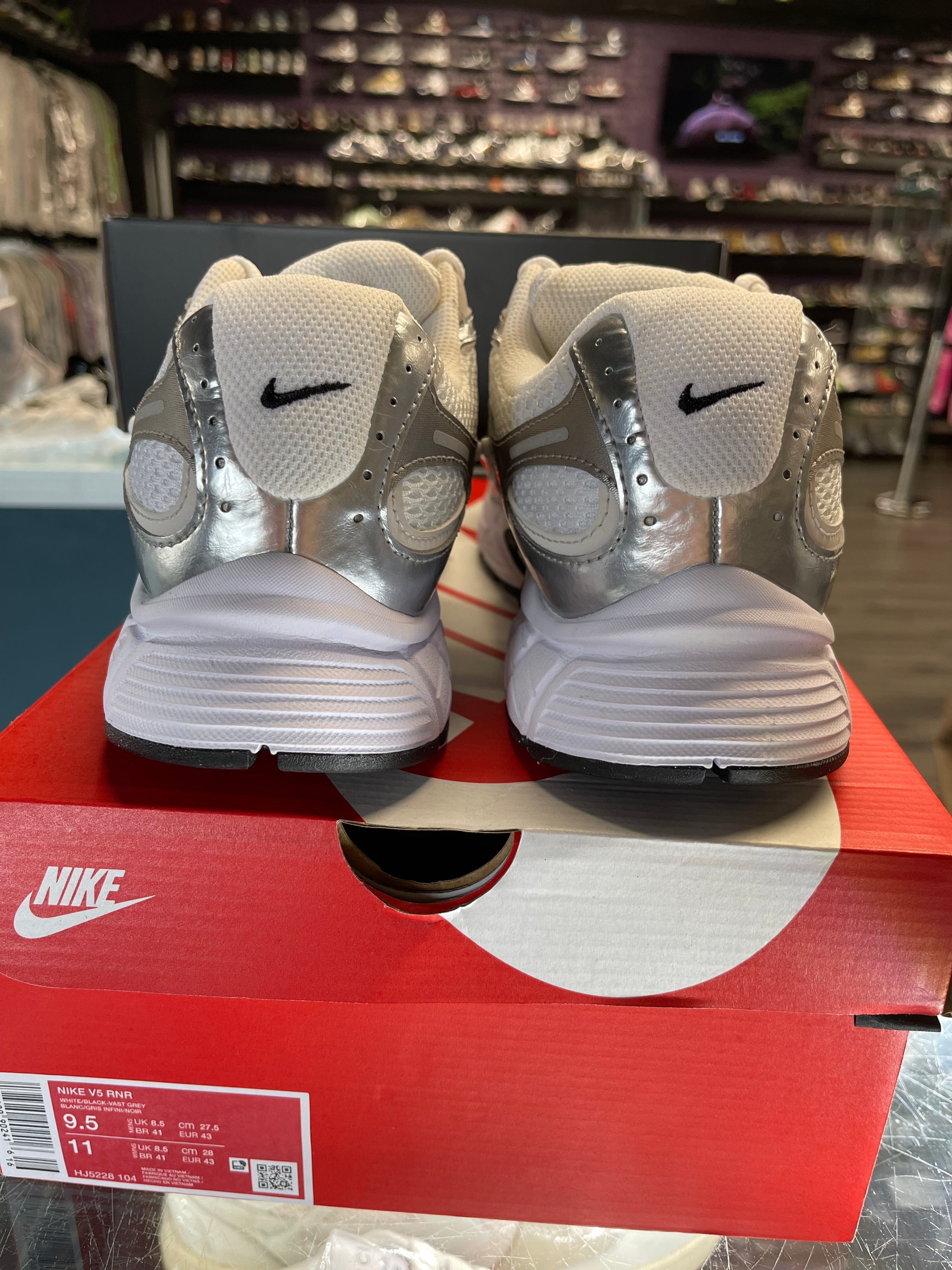 2025 Nike V5 RNR "White Vast Grey College Grey Black"