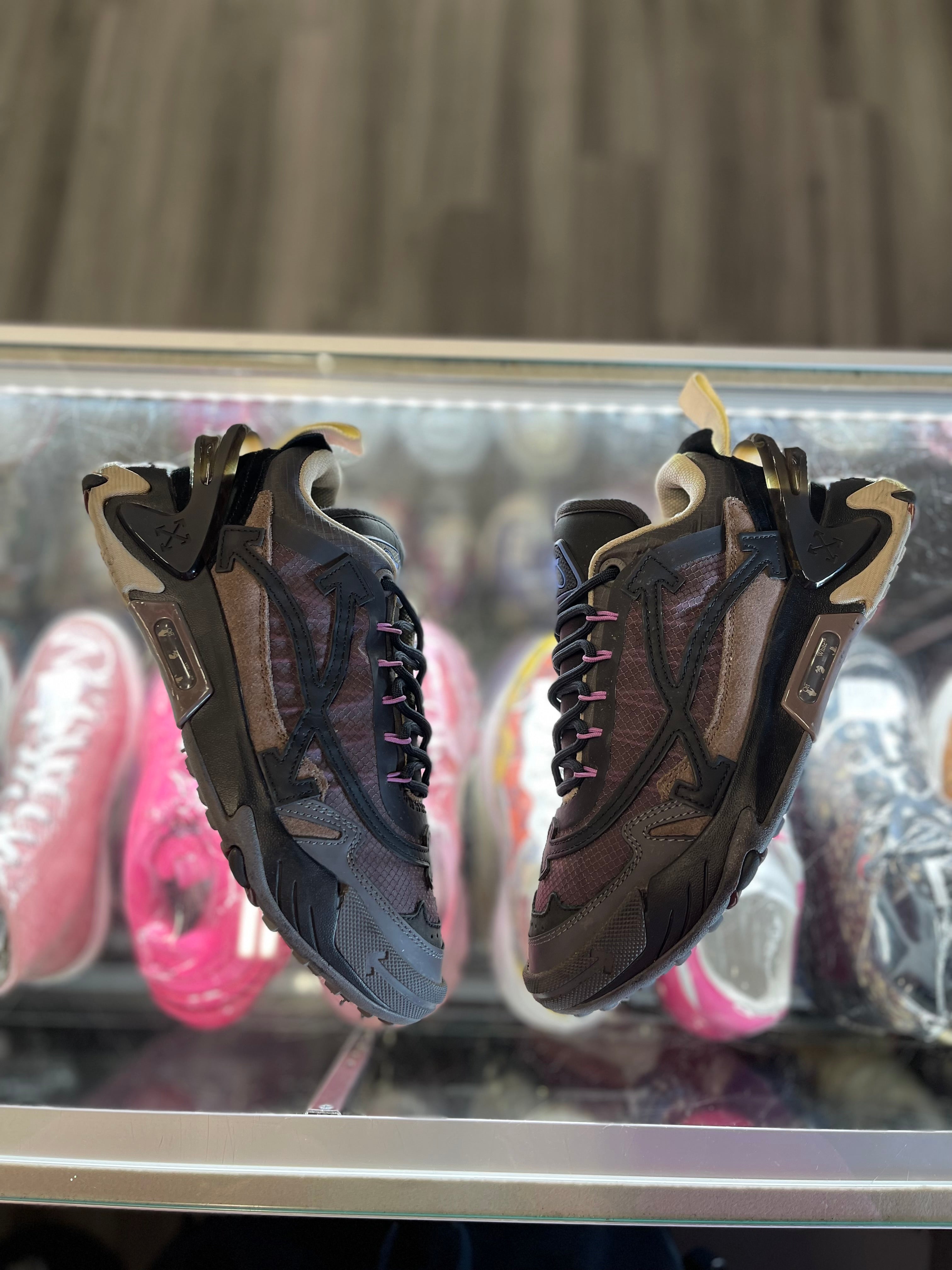 Off white ODSY-2000 "Dark Brown/Black"