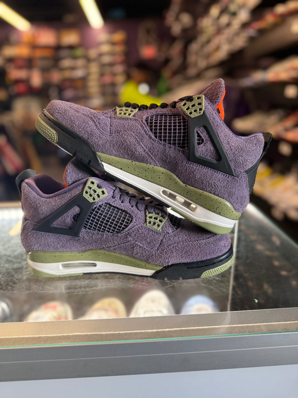 2022 Air Jordan Retro 4 "Canyon Purple" (W)