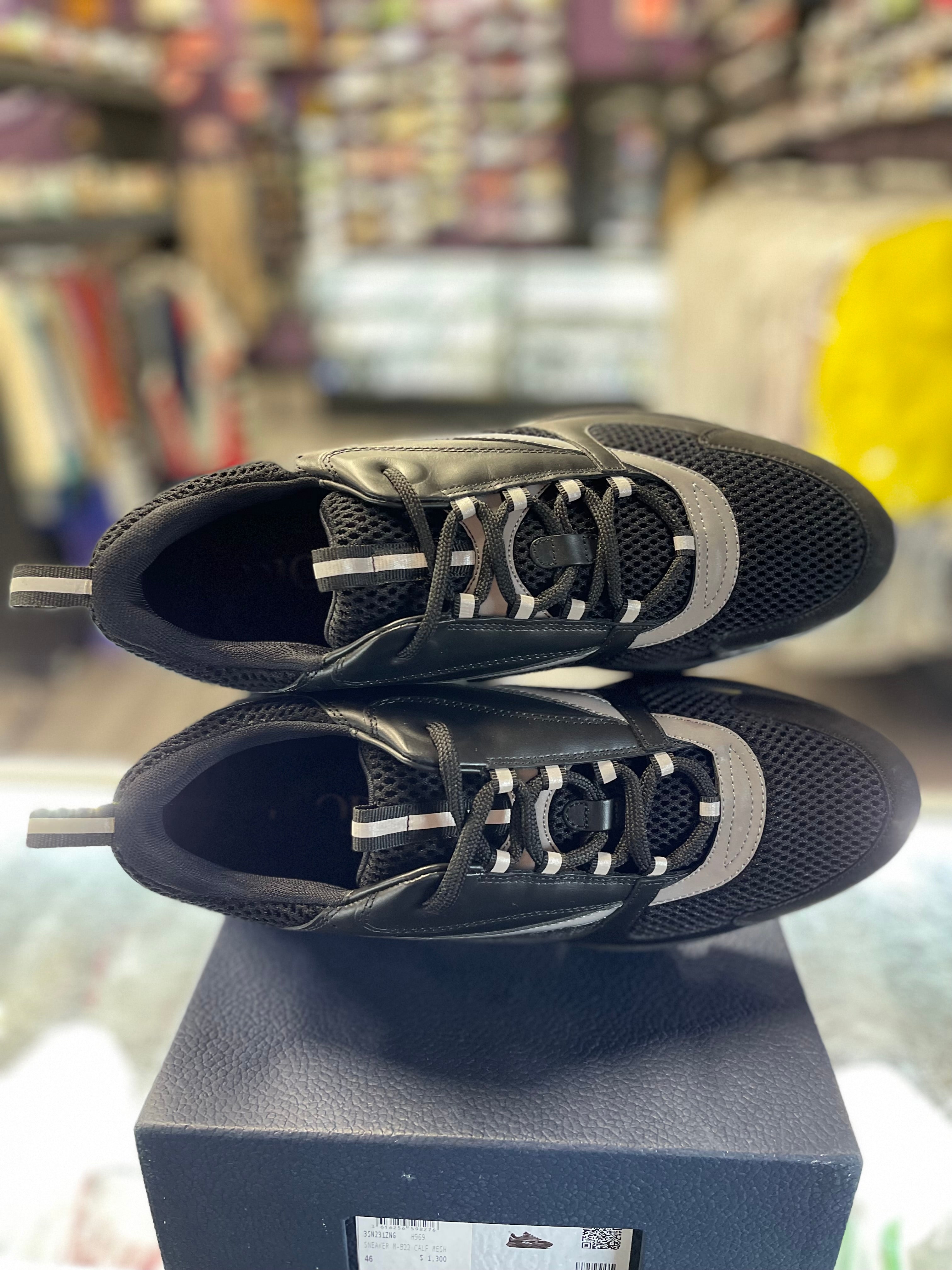 Christian Dior B22 "Black"