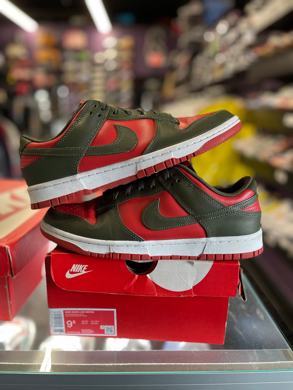 2023 Nike Dunk Low "Mystic Red Cargo Khaki"