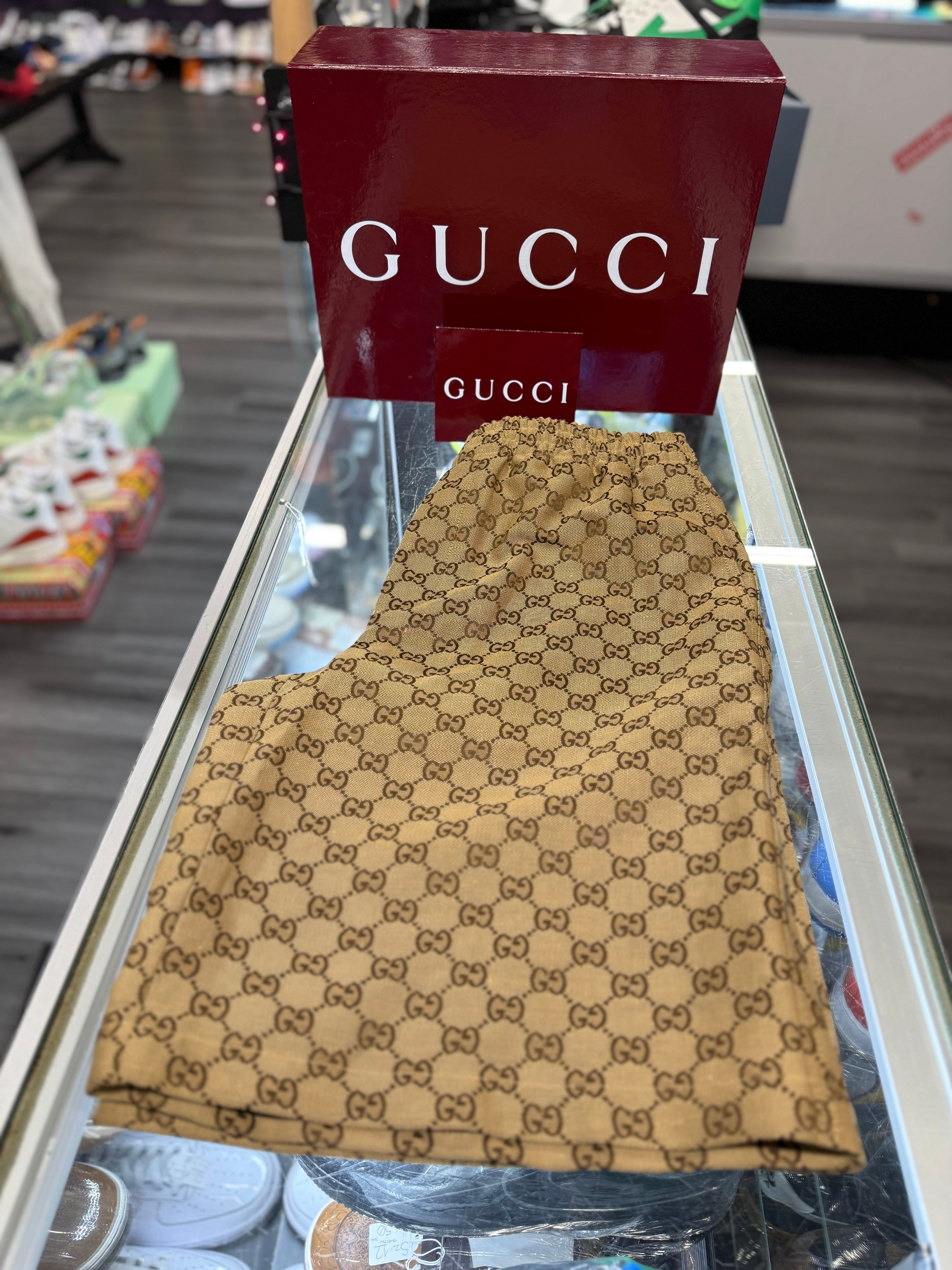 Gucci Shorts Monogram "Beige"