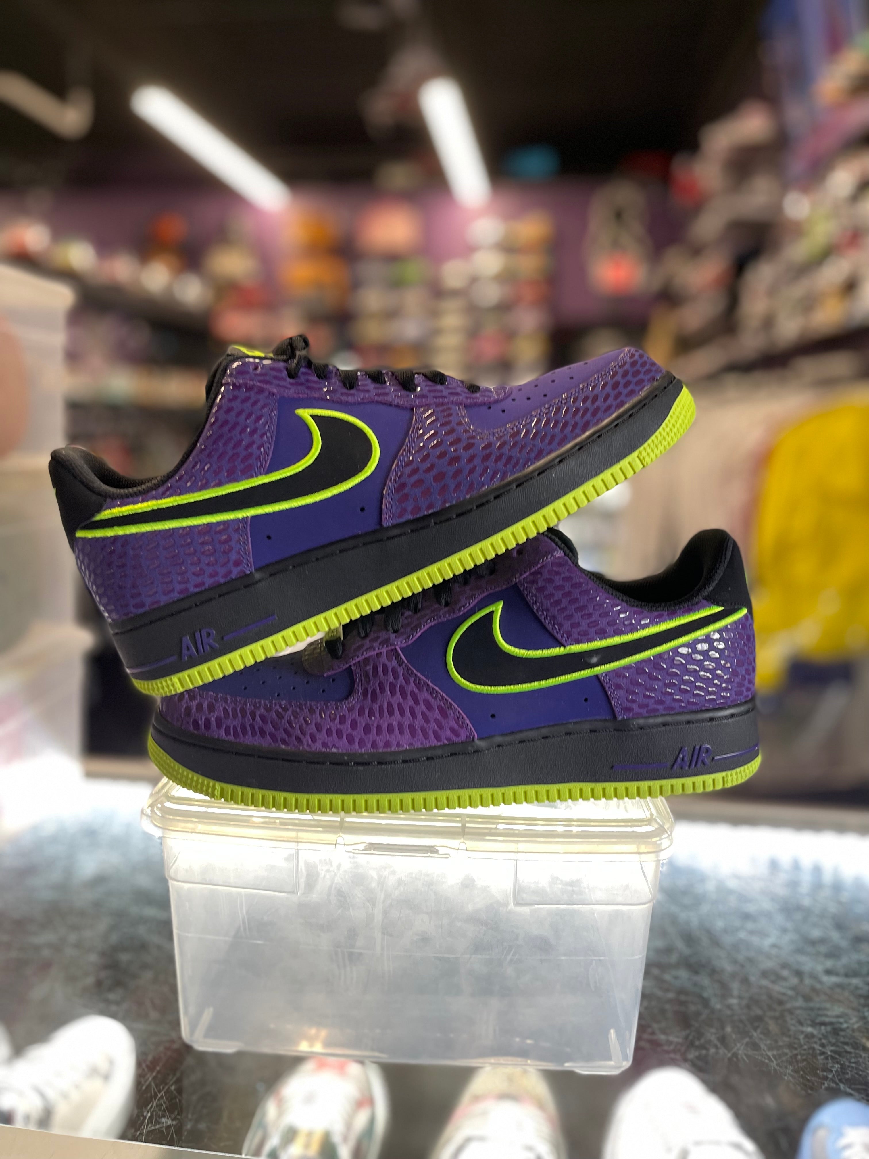 2013 Nike Air Force 1 Low "Court Purple Black Volt"