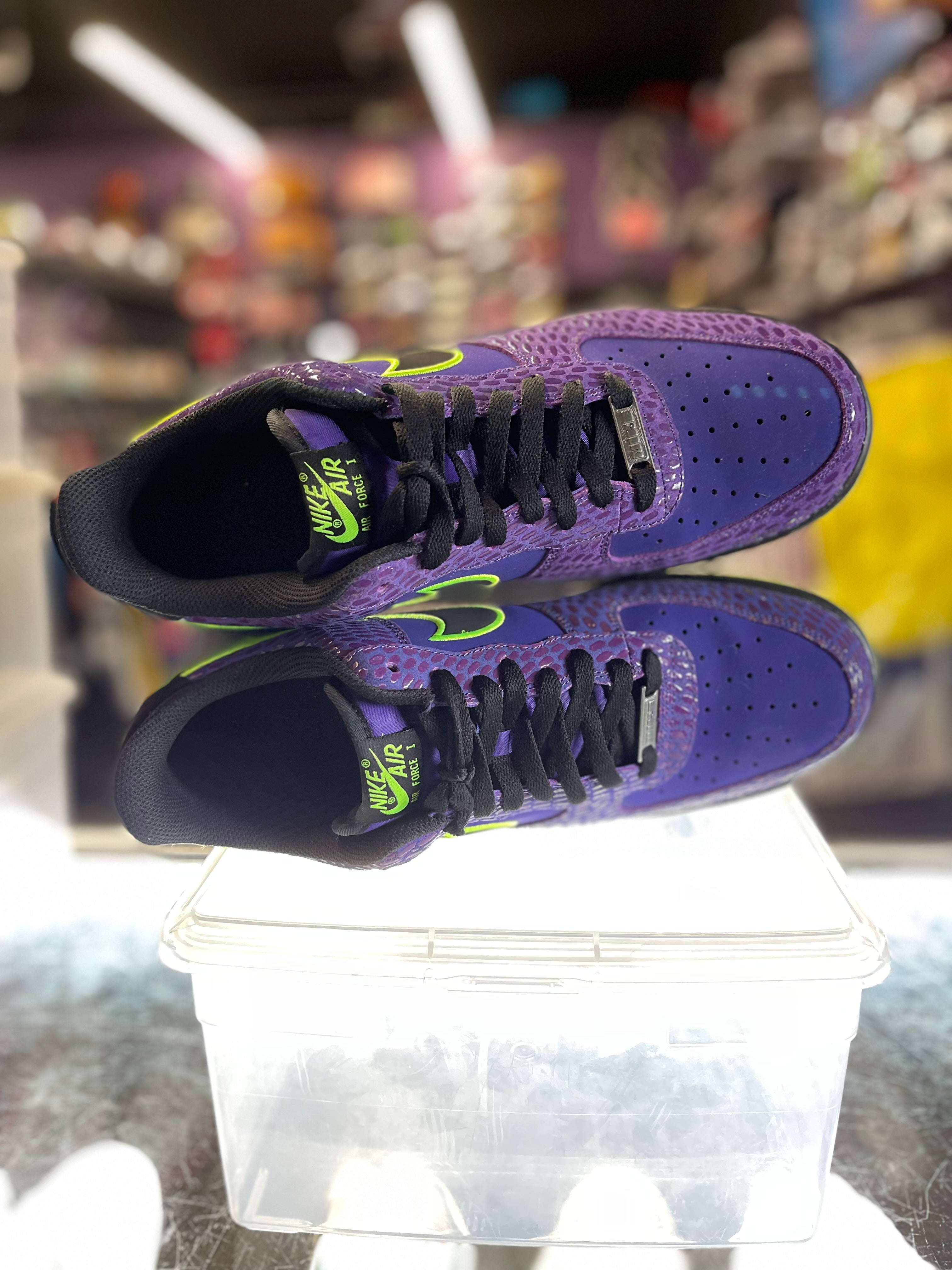 2013 Nike Air Force 1 Low "Court Purple Black Volt"