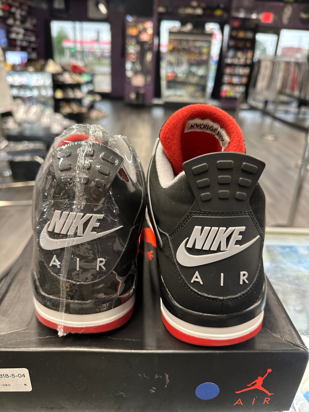 2019 Air Jordan Retro 4 "Bred"