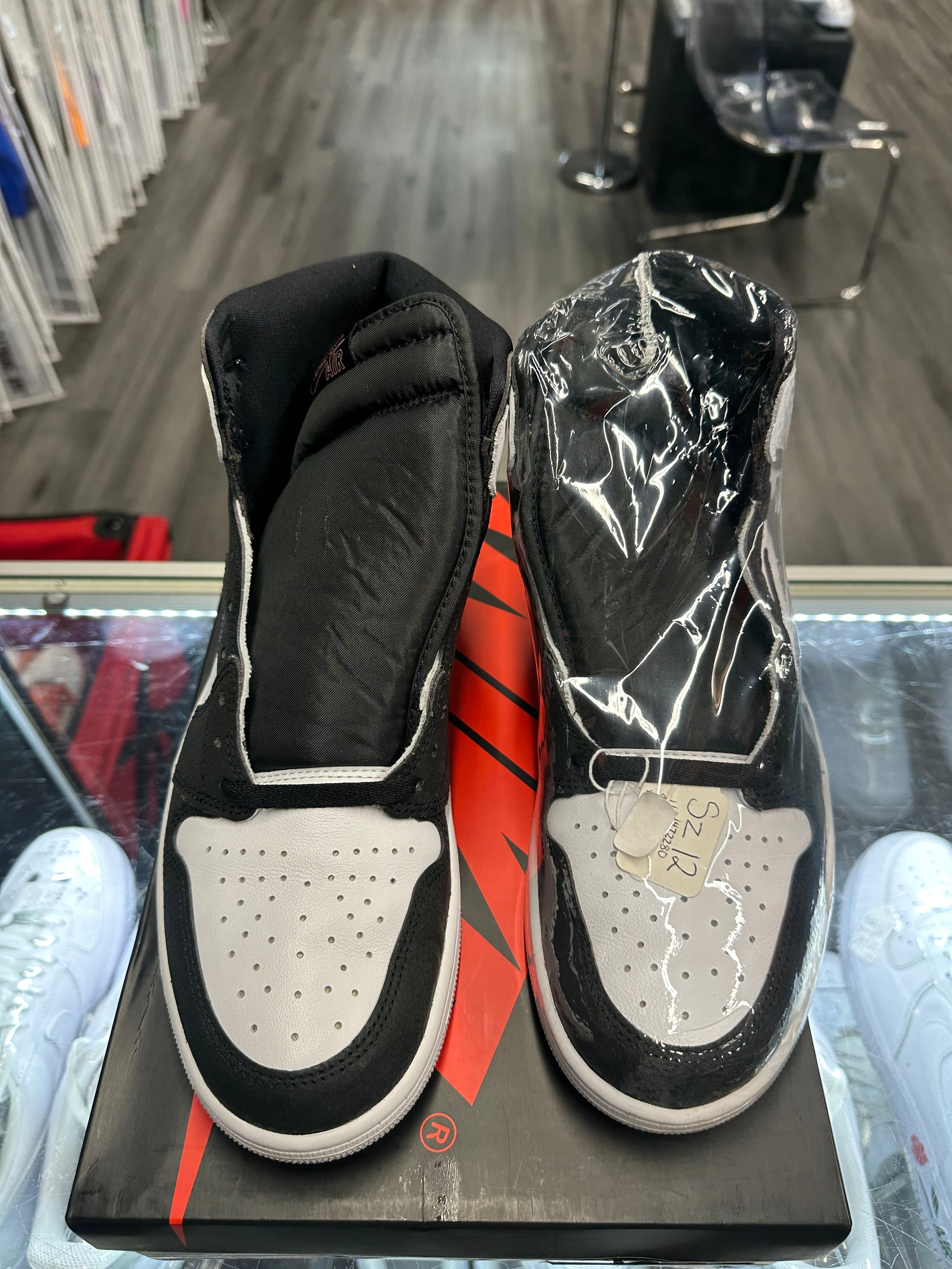 2022 Air Jordan Retro 1 High "Bleached Coral"