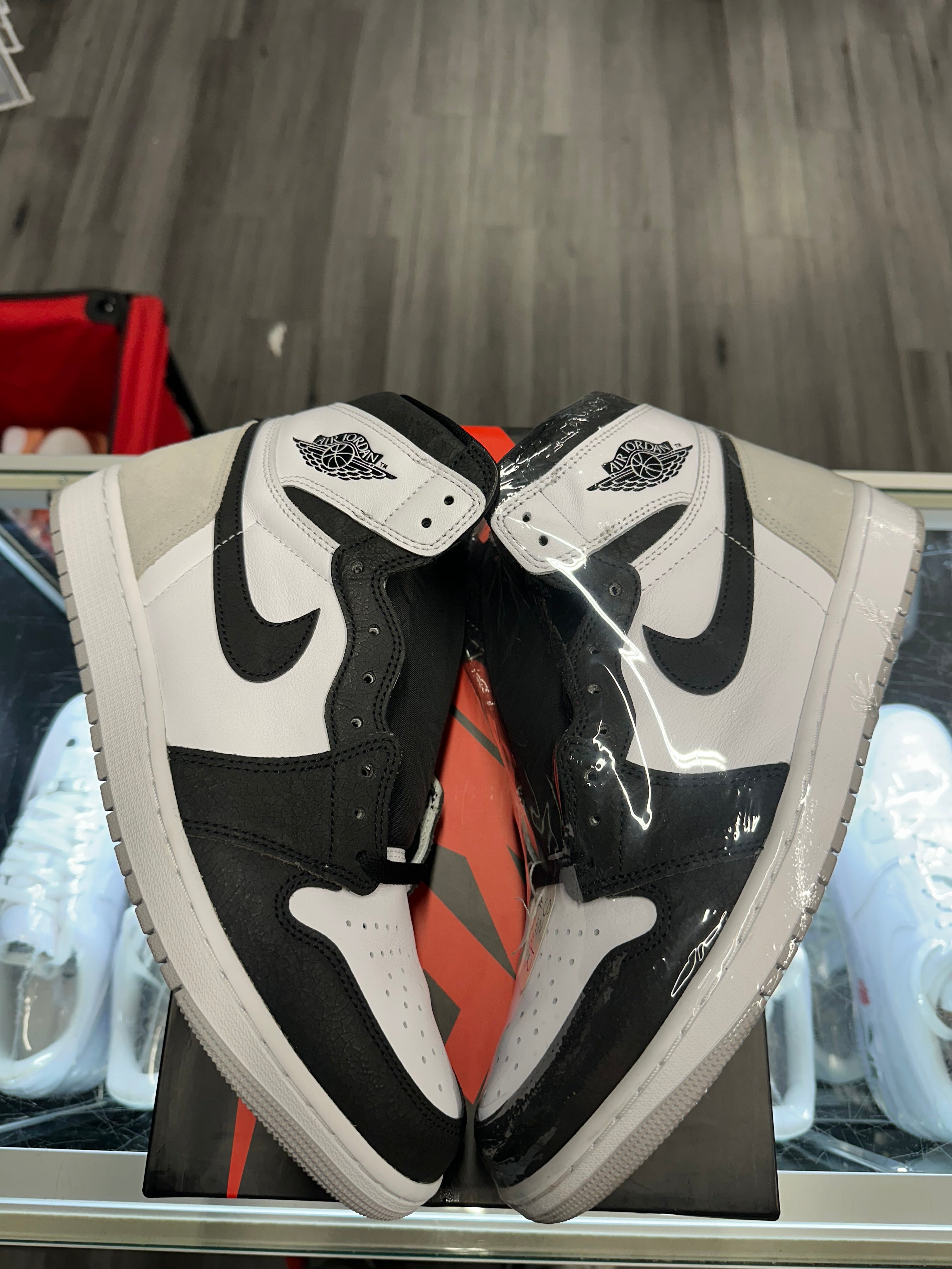 2022 Air Jordan Retro 1 High "Bleached Coral"