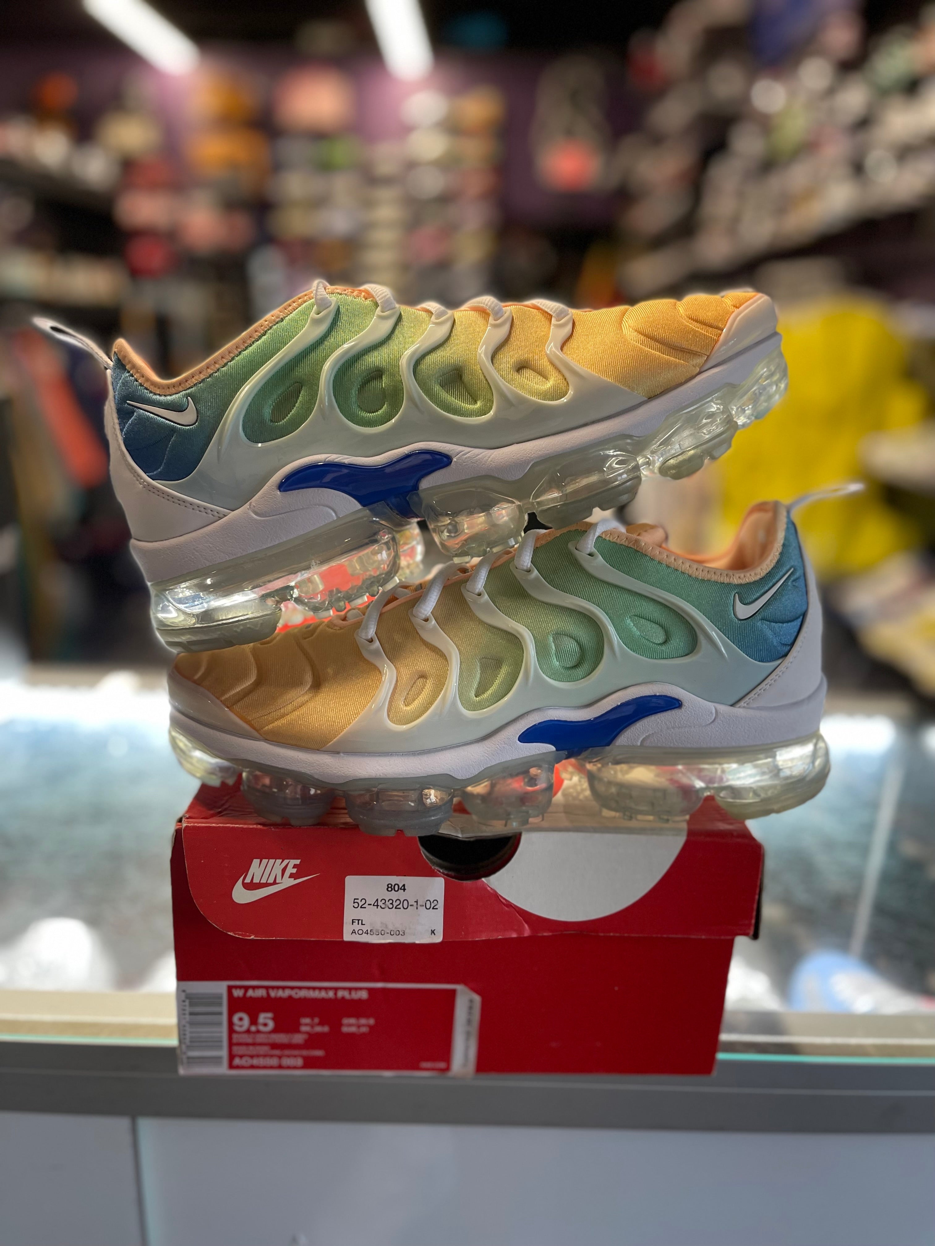 2018 Nike Air VaporMax Plus "Creamsicle" (W)