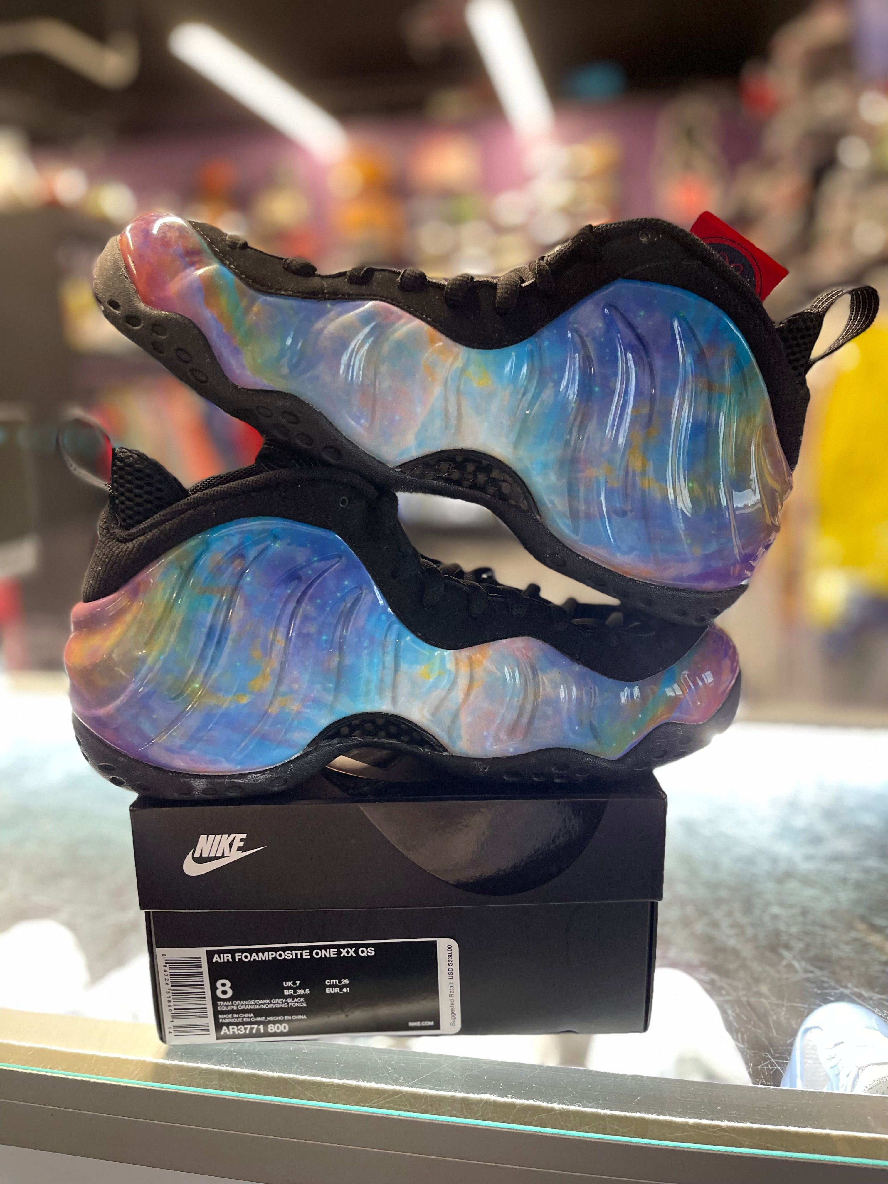 2018 Nike Air Foamposite One "Big Bang"