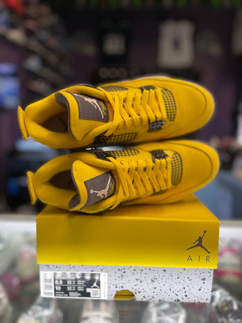 2021 Air Jordan Retro 4 "Lightning"
