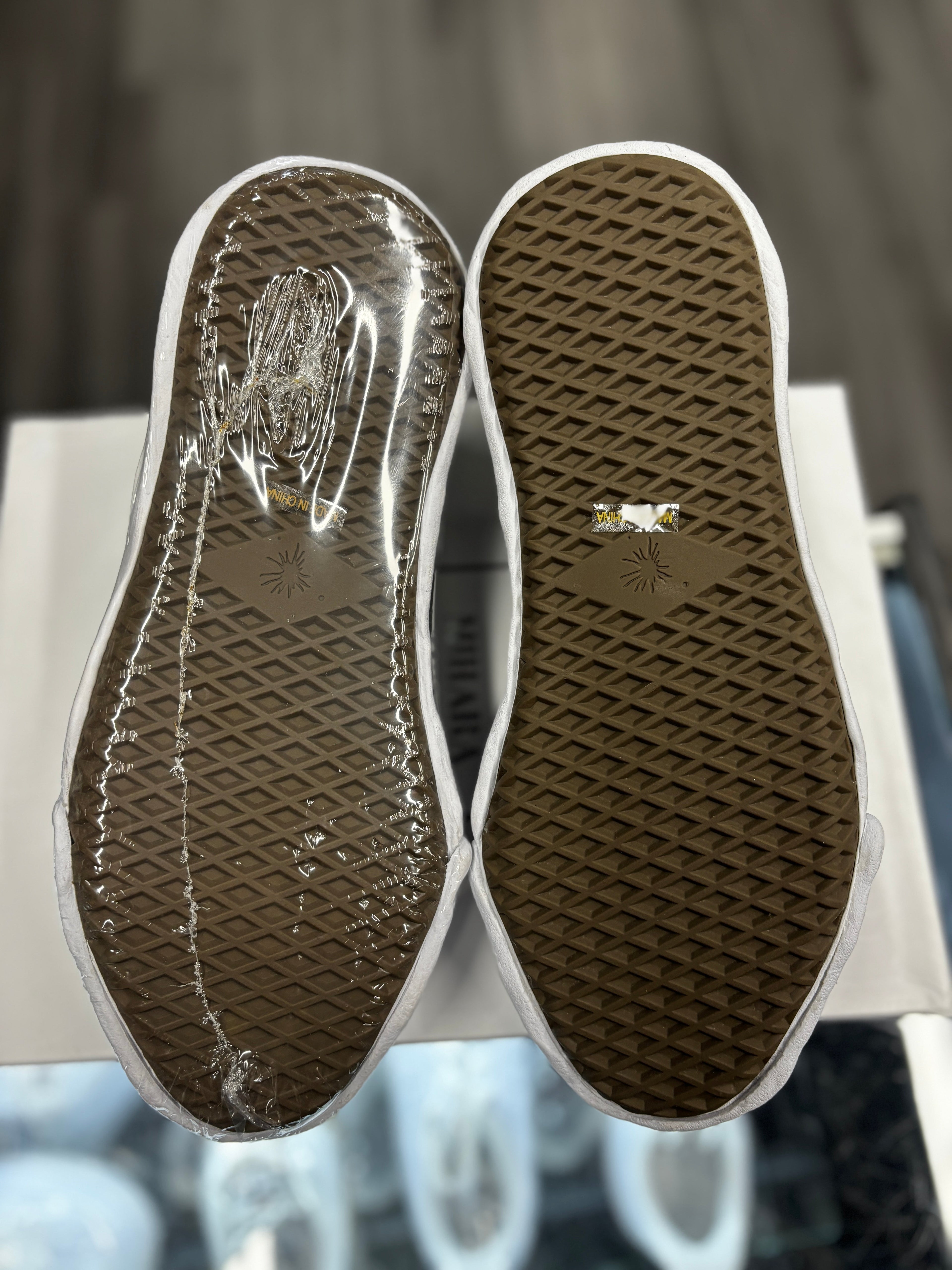 Maison Mihara Yasuhiro Hank OG Sole Canvas Low "Black"