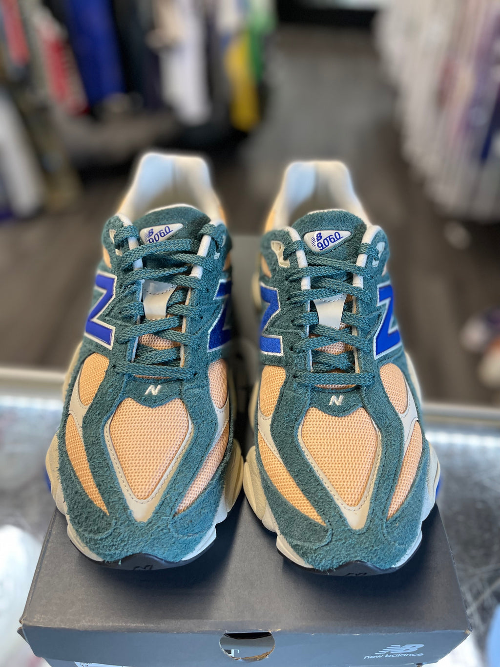 2025 New Balance 9060 "New Spruce Peach Blossom"