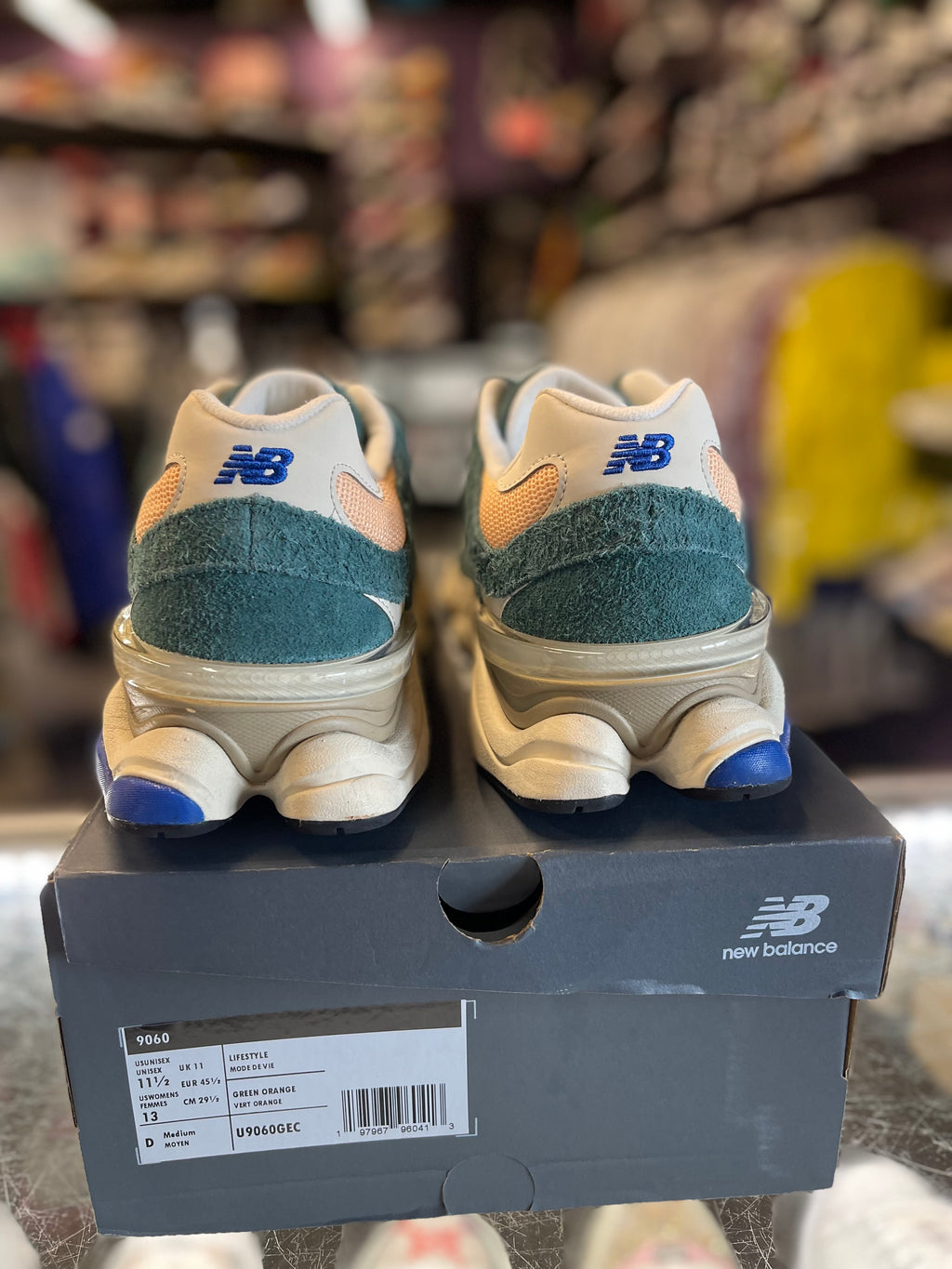 2025 New Balance 9060 "New Spruce Peach Blossom"