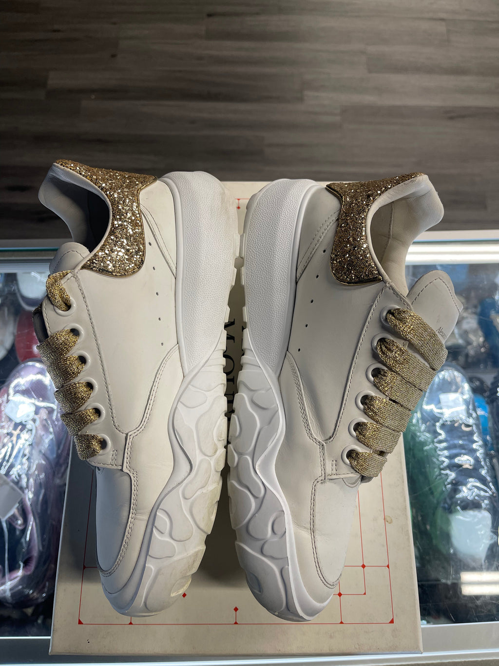 Alexander McQueen Court Chunky Low "White/Gold Glitter"