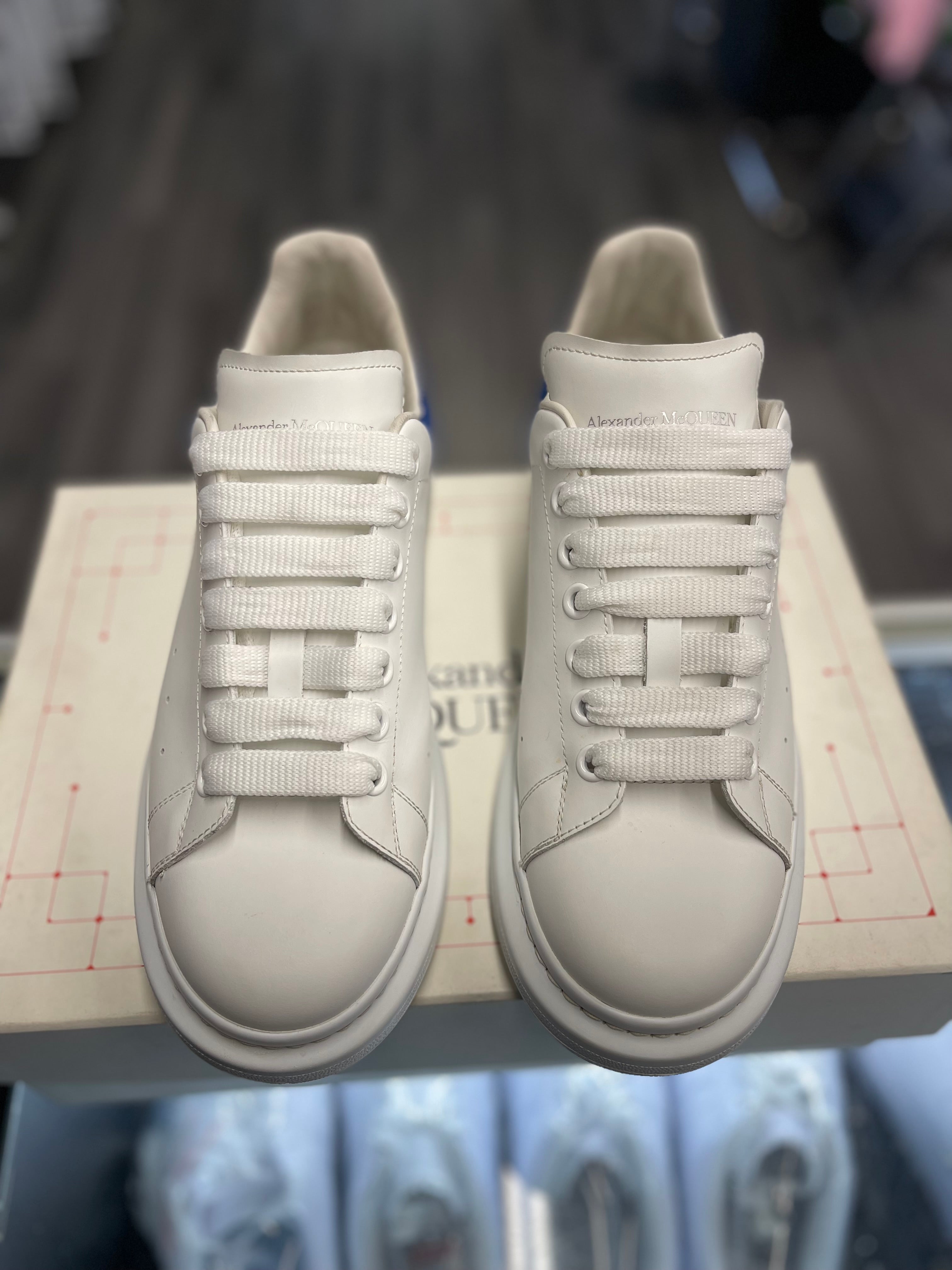 Alexander McQueen Oversized Sneaker "White/Navy"