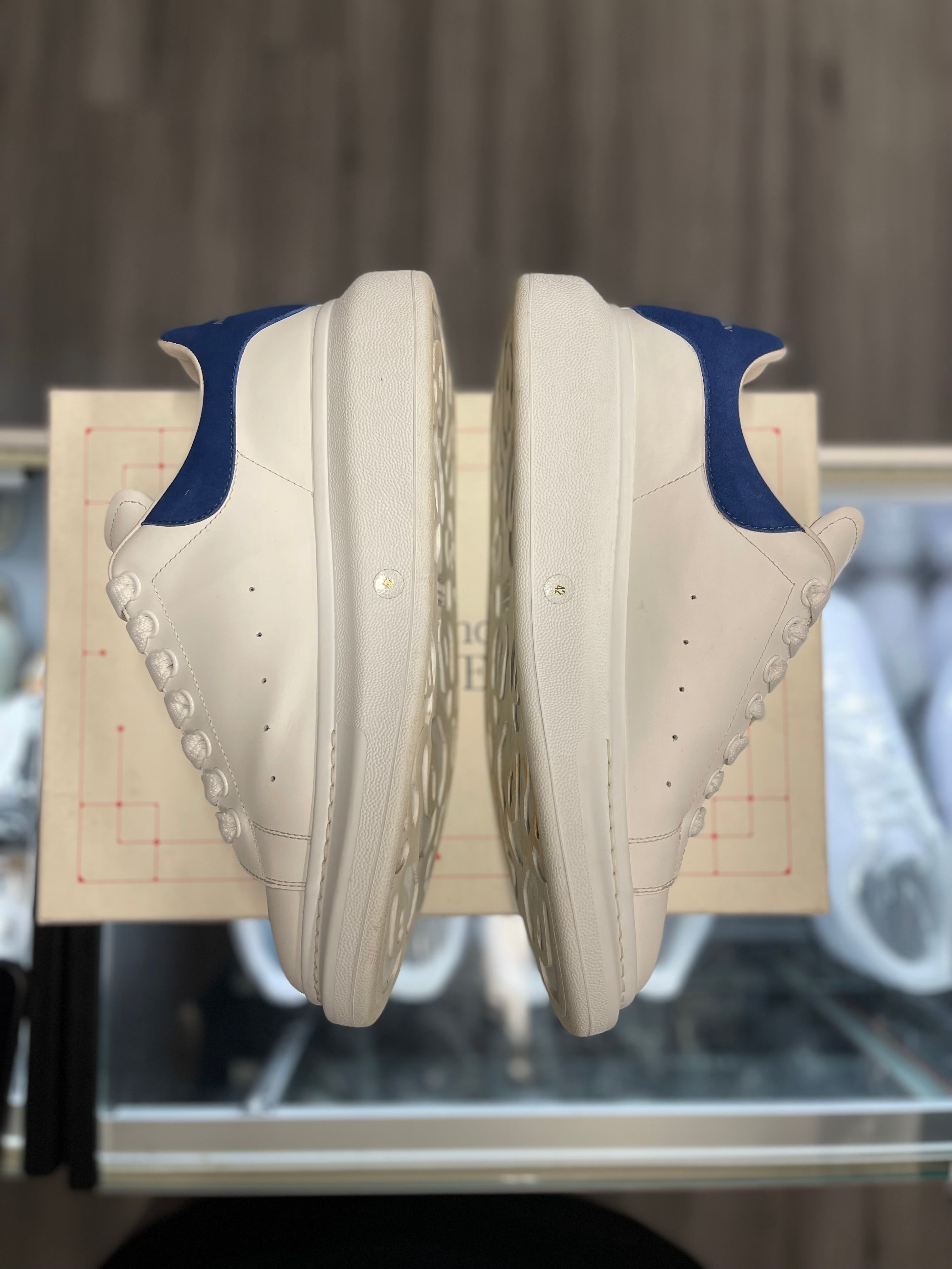 Alexander McQueen Oversized Sneaker "White/Navy"