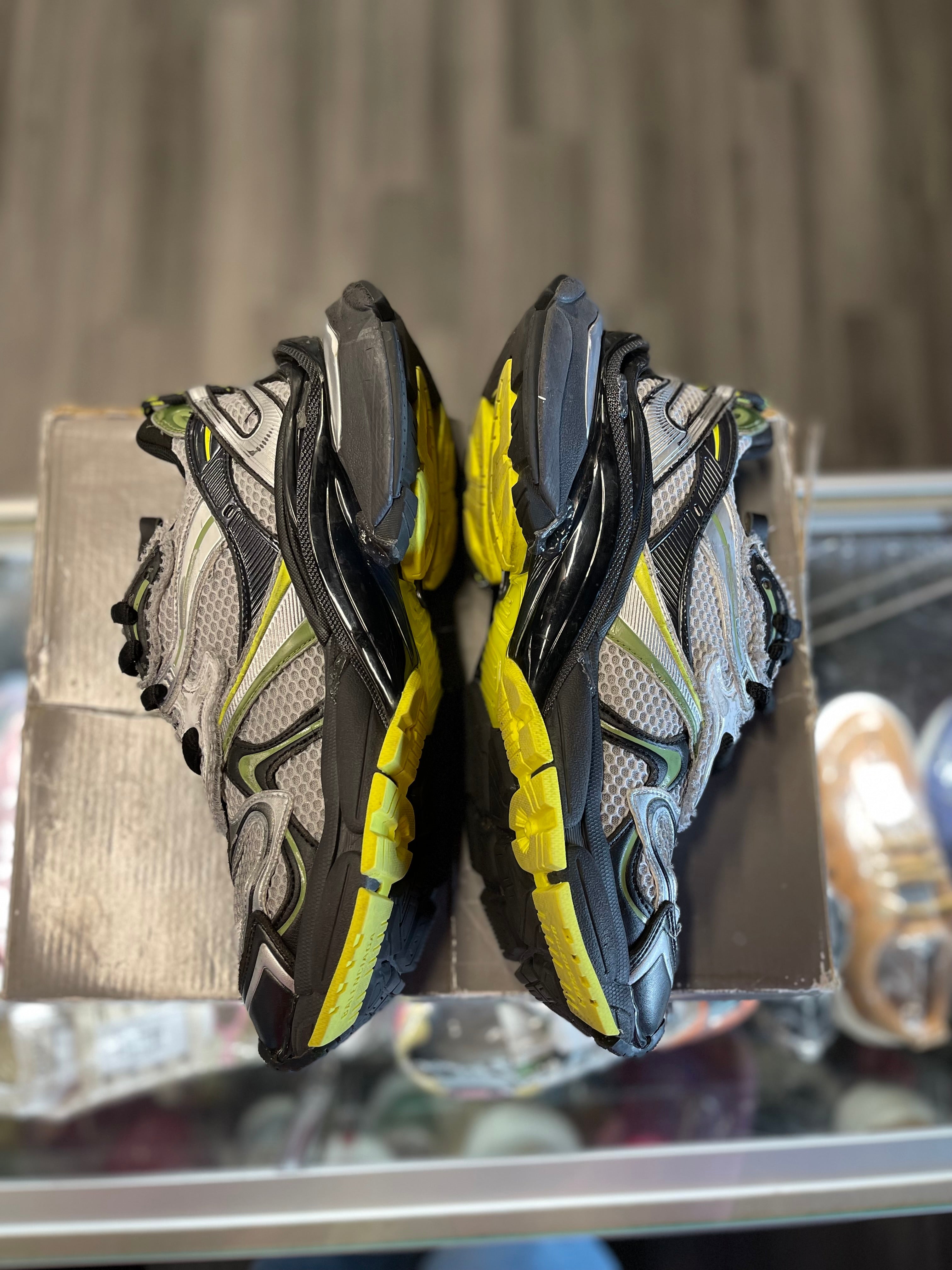 Balenciaga Runner 2.0 "Worn Out Silver yellow'
