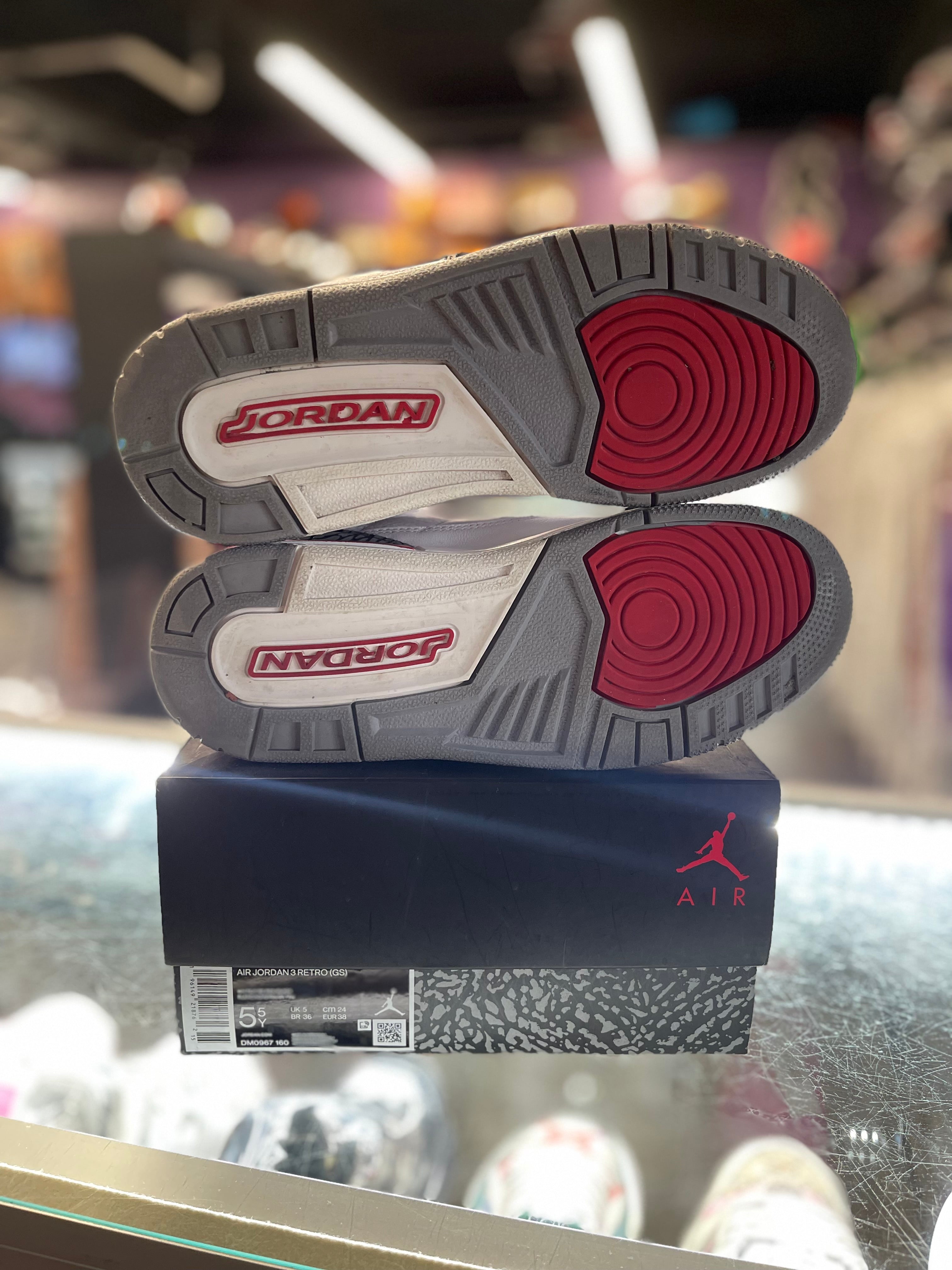 2022 Air Jordan Retro 3 "Fire Red"