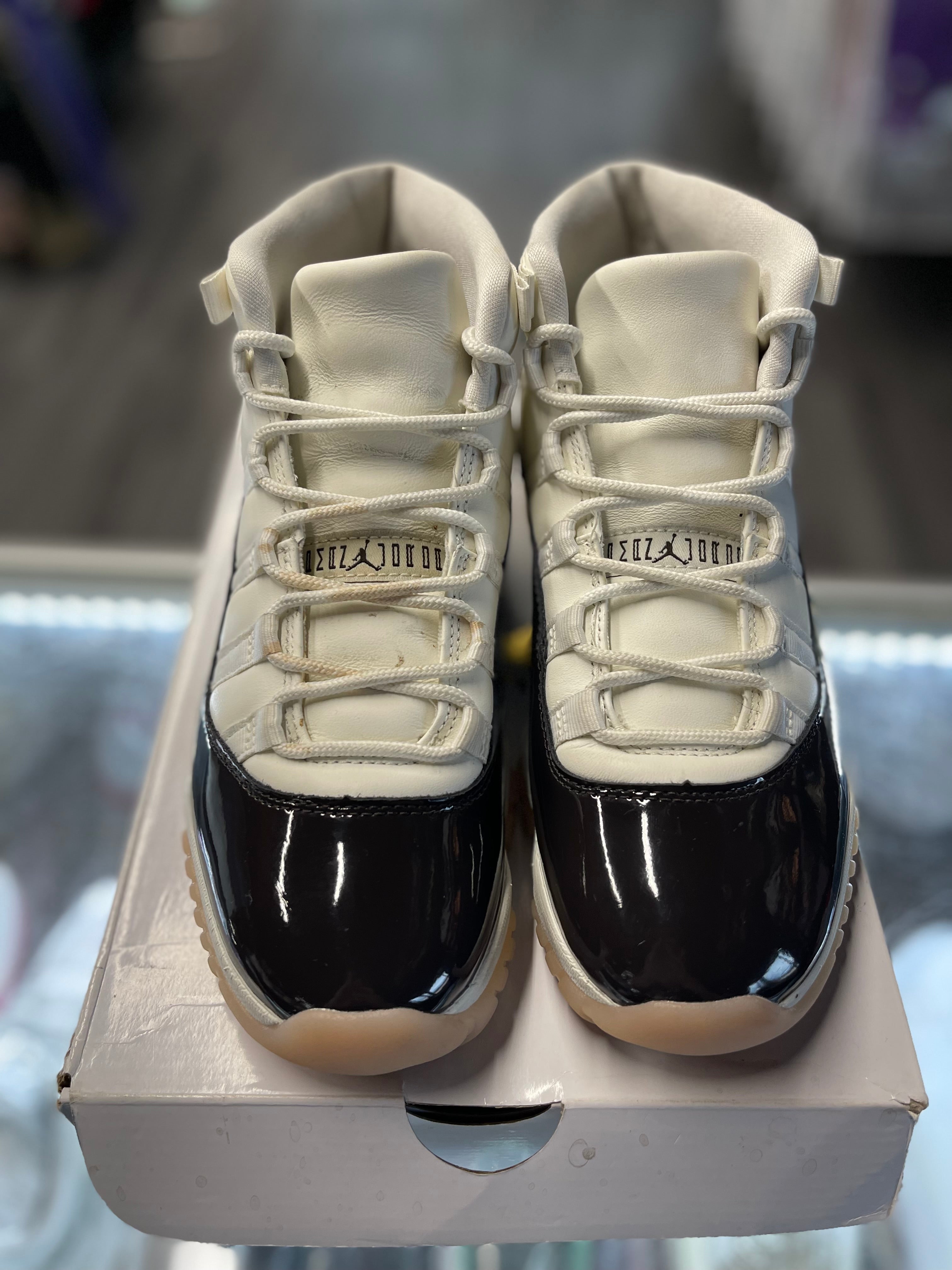 2023 Air Jordan Retro 11 "Neapolitan" (W)