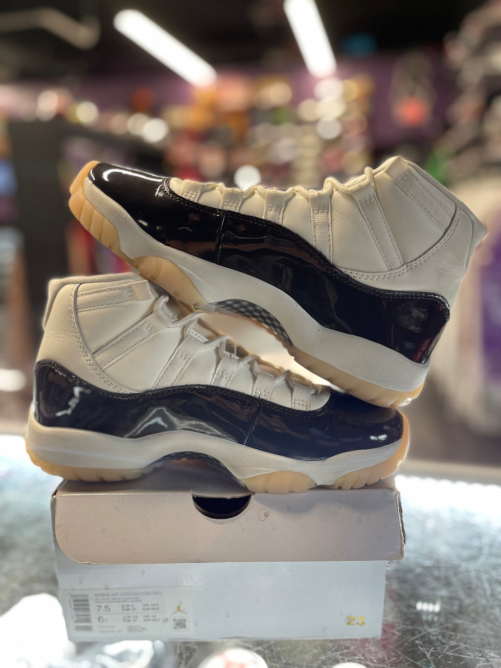 2023 Air Jordan Retro 11 "Neapolitan" (W)