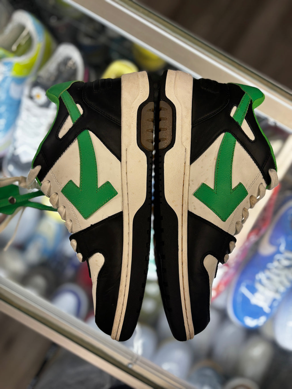 Off-White Out Of Office "White/Black/Green"