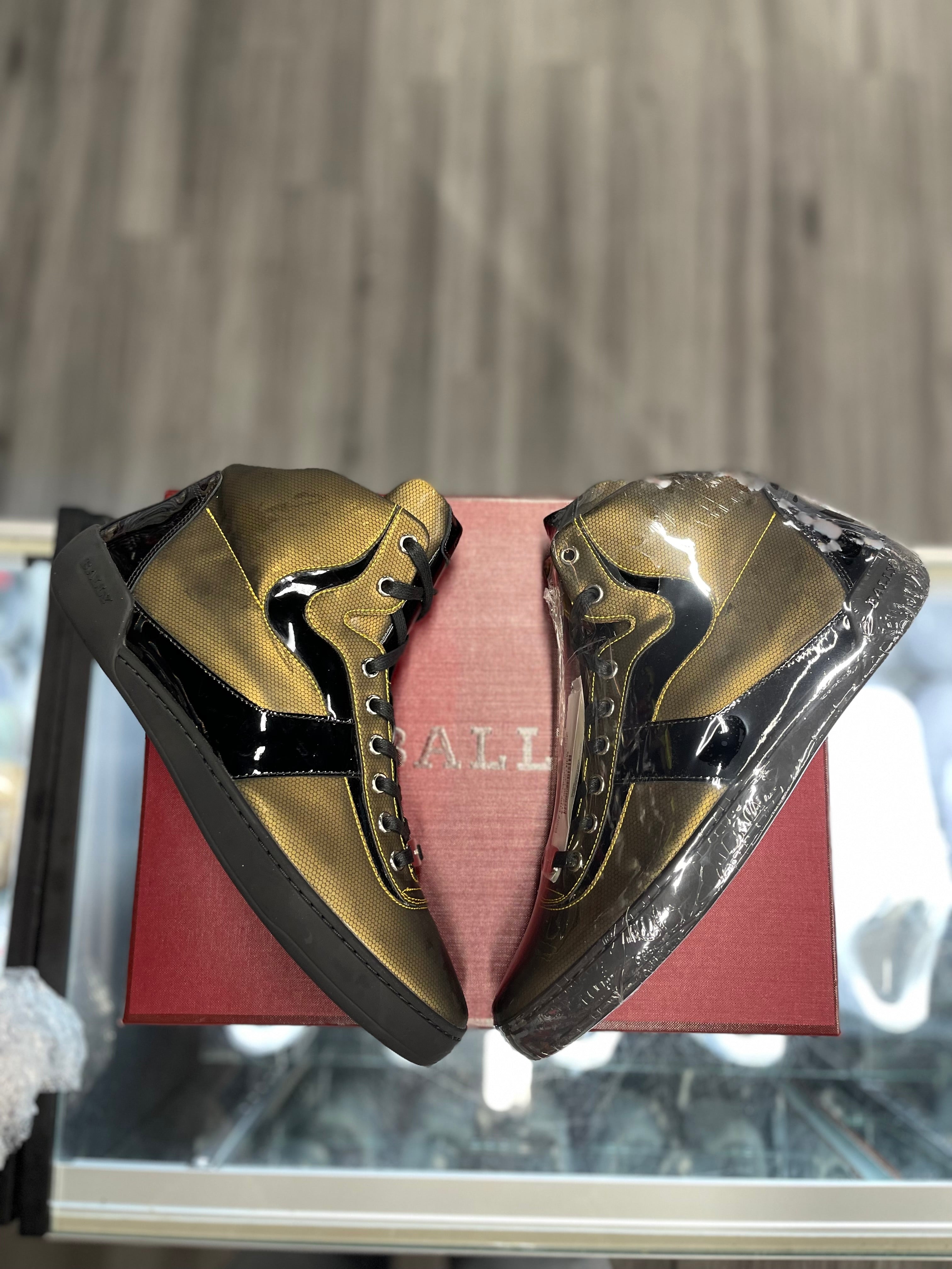 Bally Eroy "Gold/Polyester"