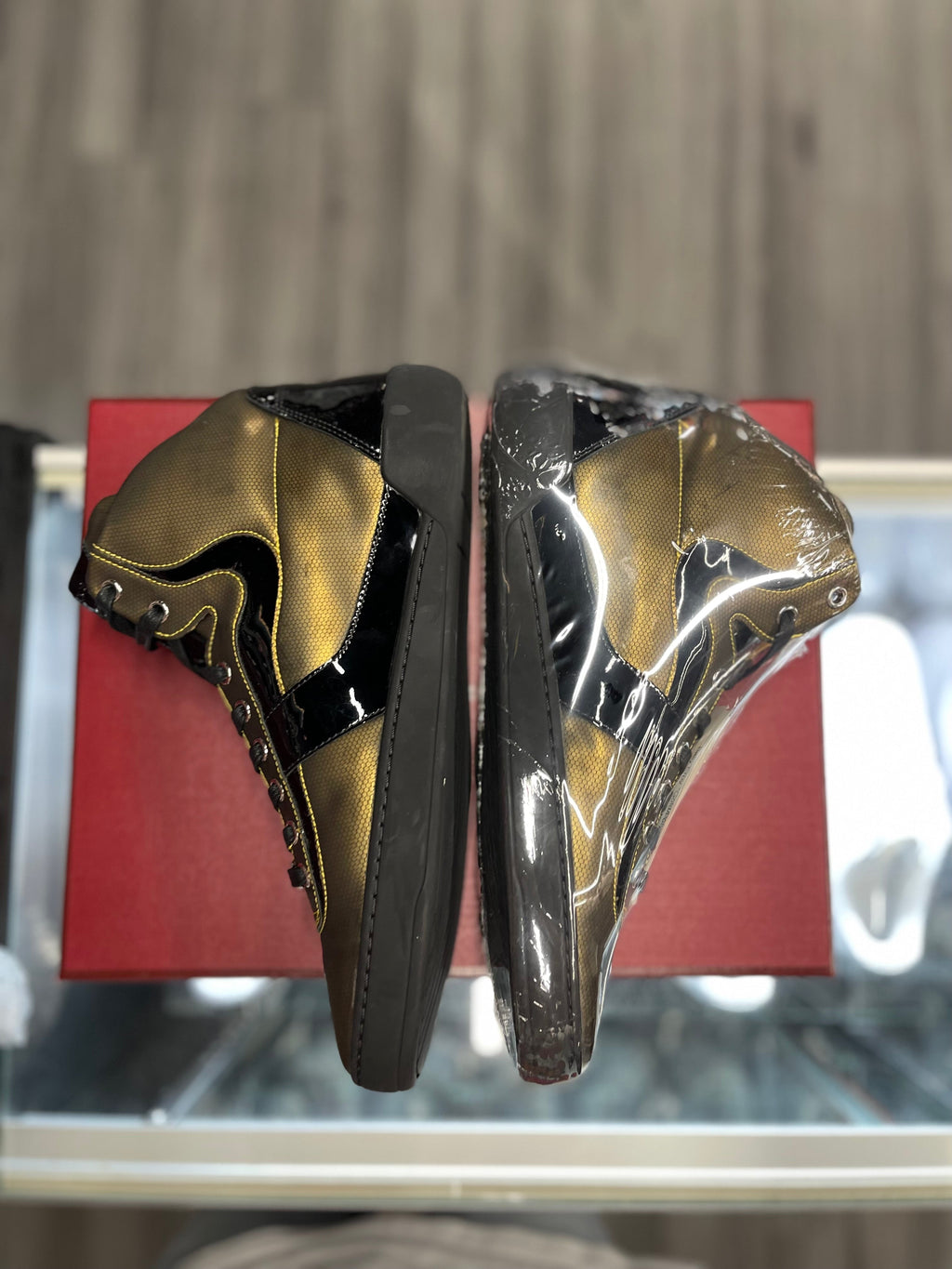 Bally Eroy "Gold/Polyester"