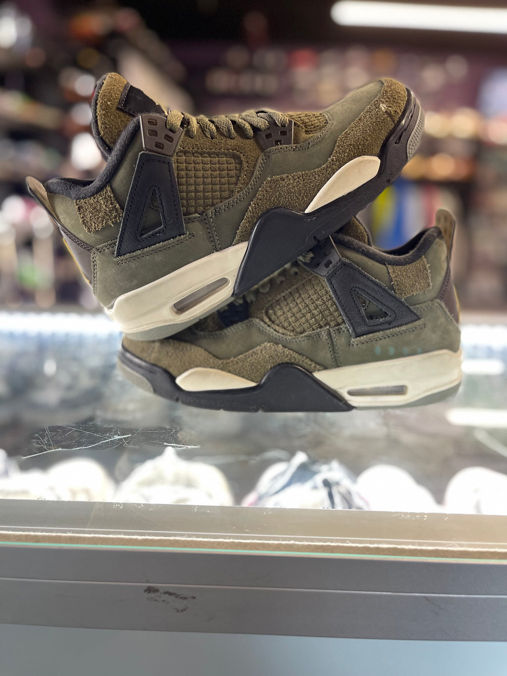 2023 Air Jordan Retro 4 SE "Craft Medium Olive" (GS)