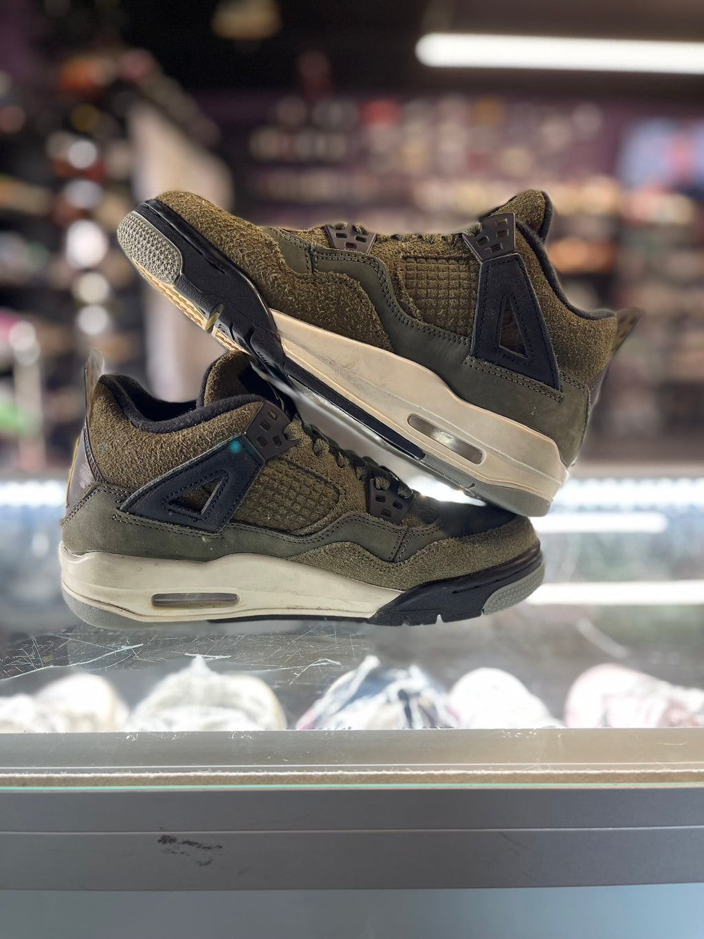 2023 Air Jordan Retro 4 SE "Craft Medium Olive" (GS)