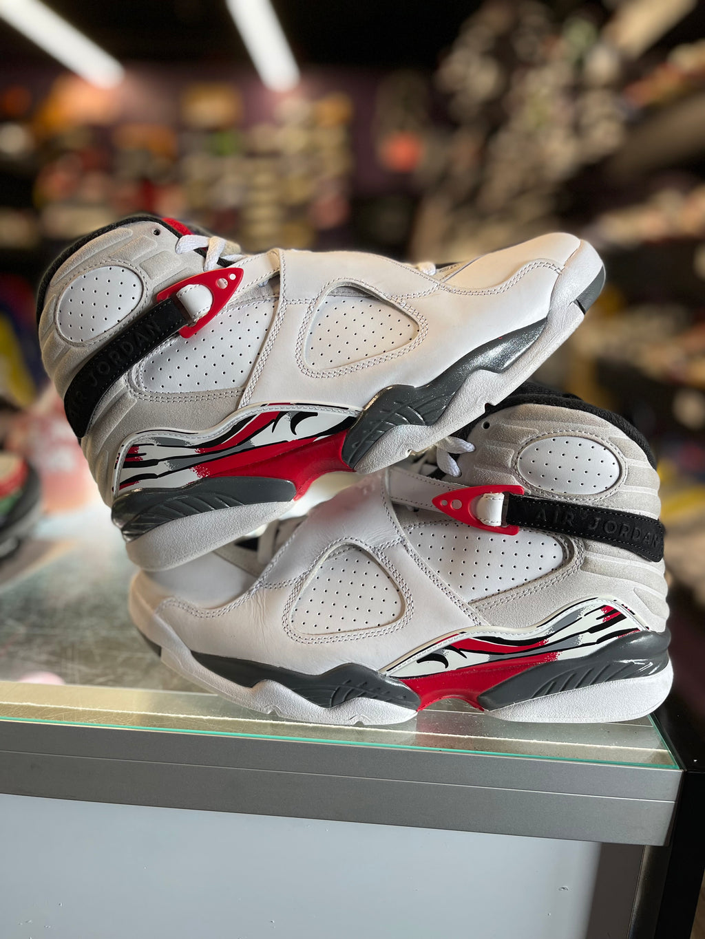 2025 Air Jordan Retro 8 "Bugs Bunny"