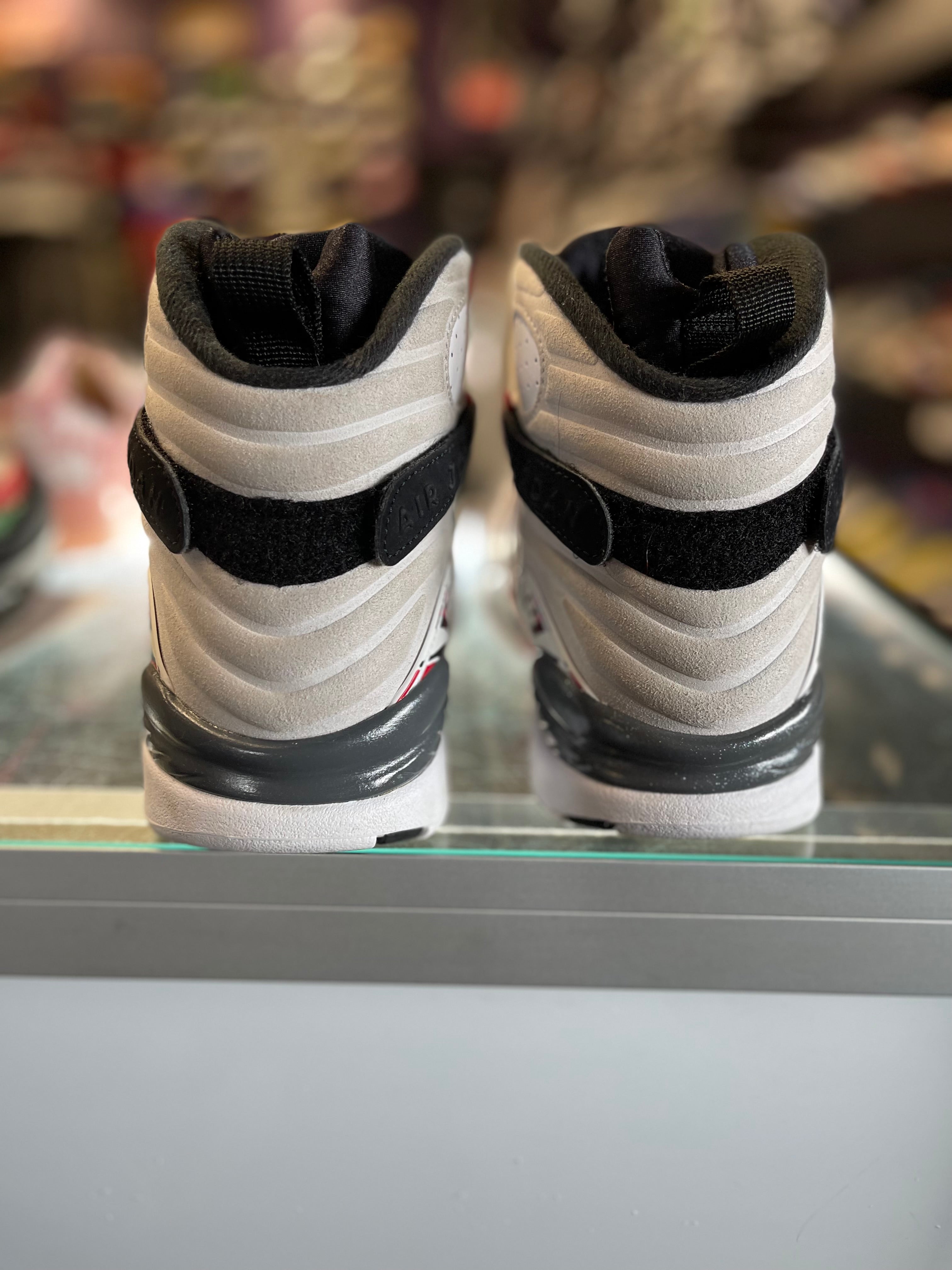 2025 Air Jordan Retro 8 "Bugs Bunny"