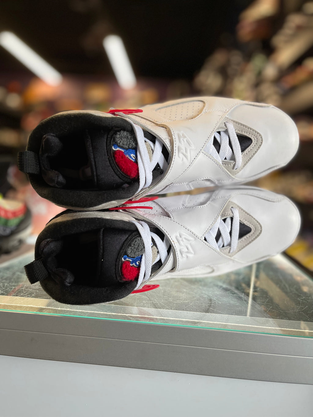 2025 Air Jordan Retro 8 "Bugs Bunny"