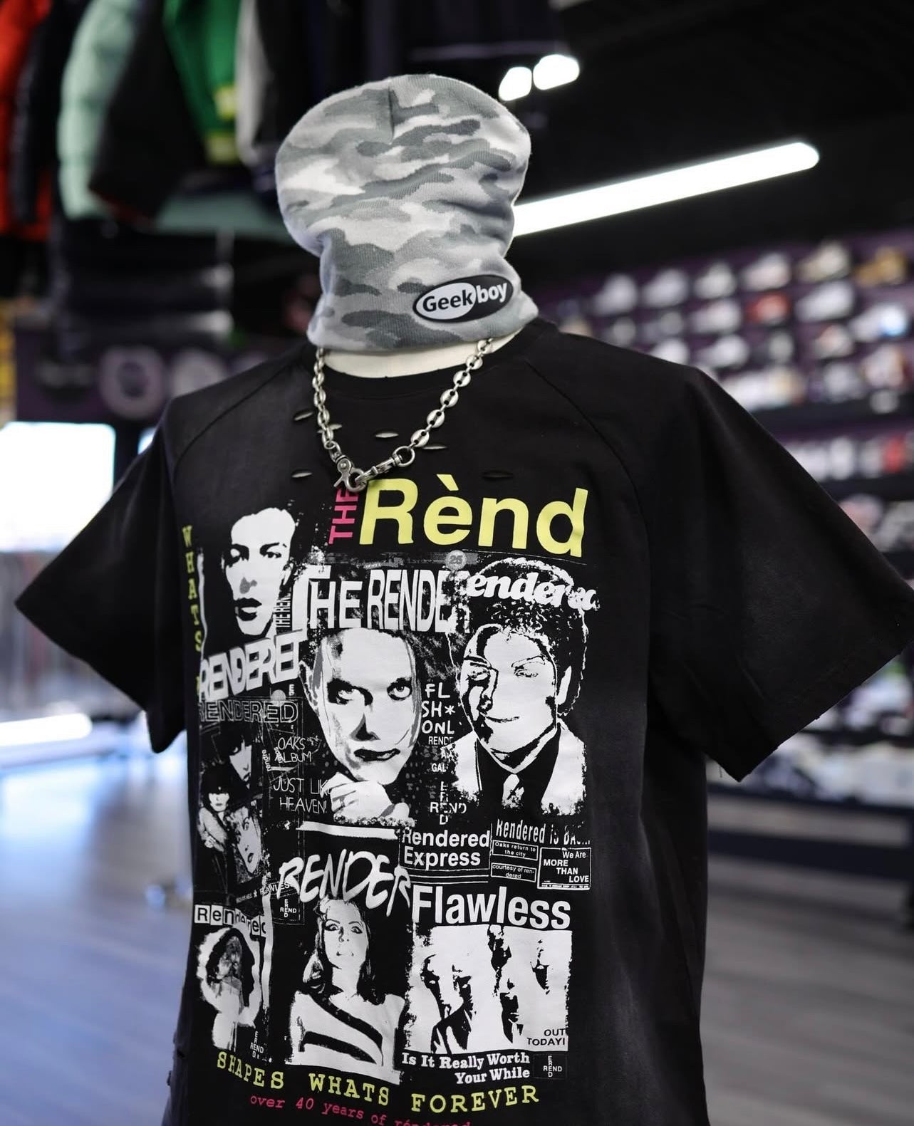 Renderdet Distressed Tee "Black/White"