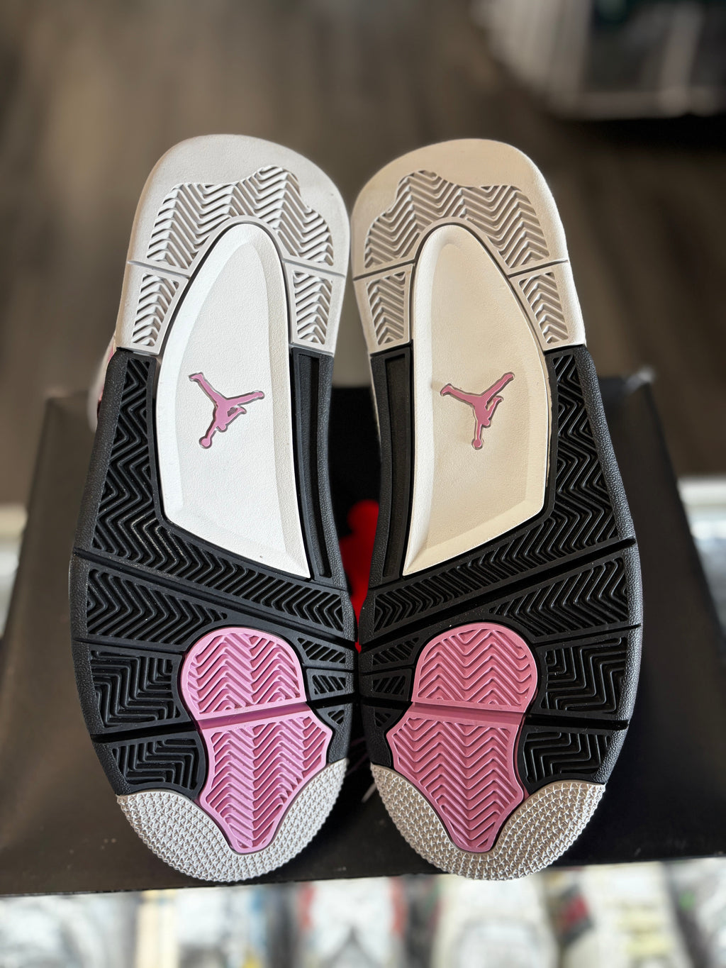 2024 Air Jordan Retro 4 "Orchid" (W)