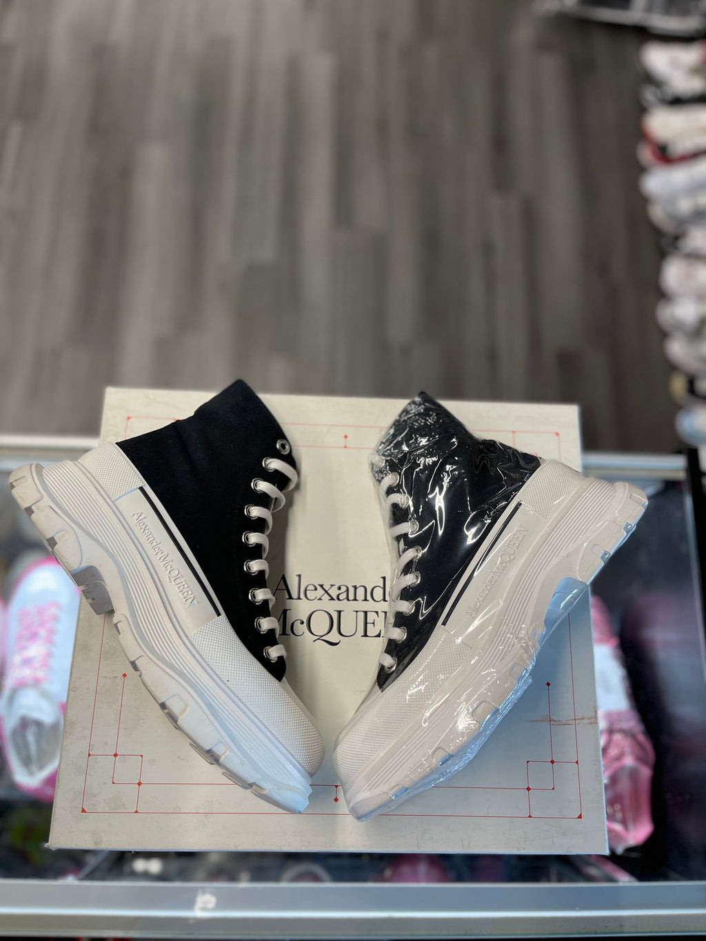 Alexander McQueen High Boot "Black"