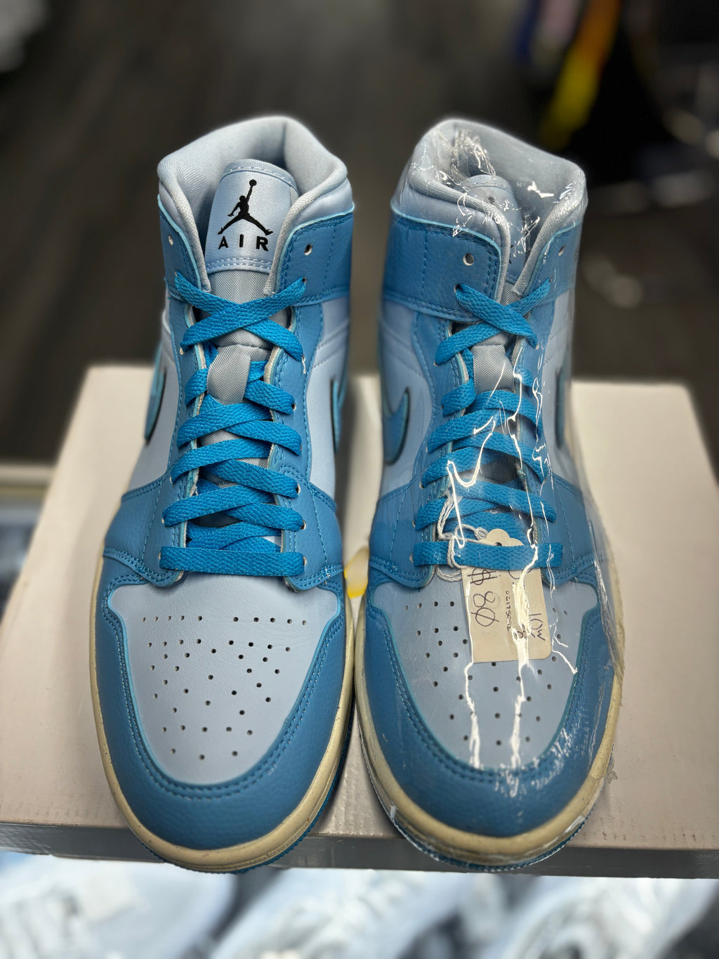 2023 Air Jordan Mid 1 SE "Ice Blue" (W)