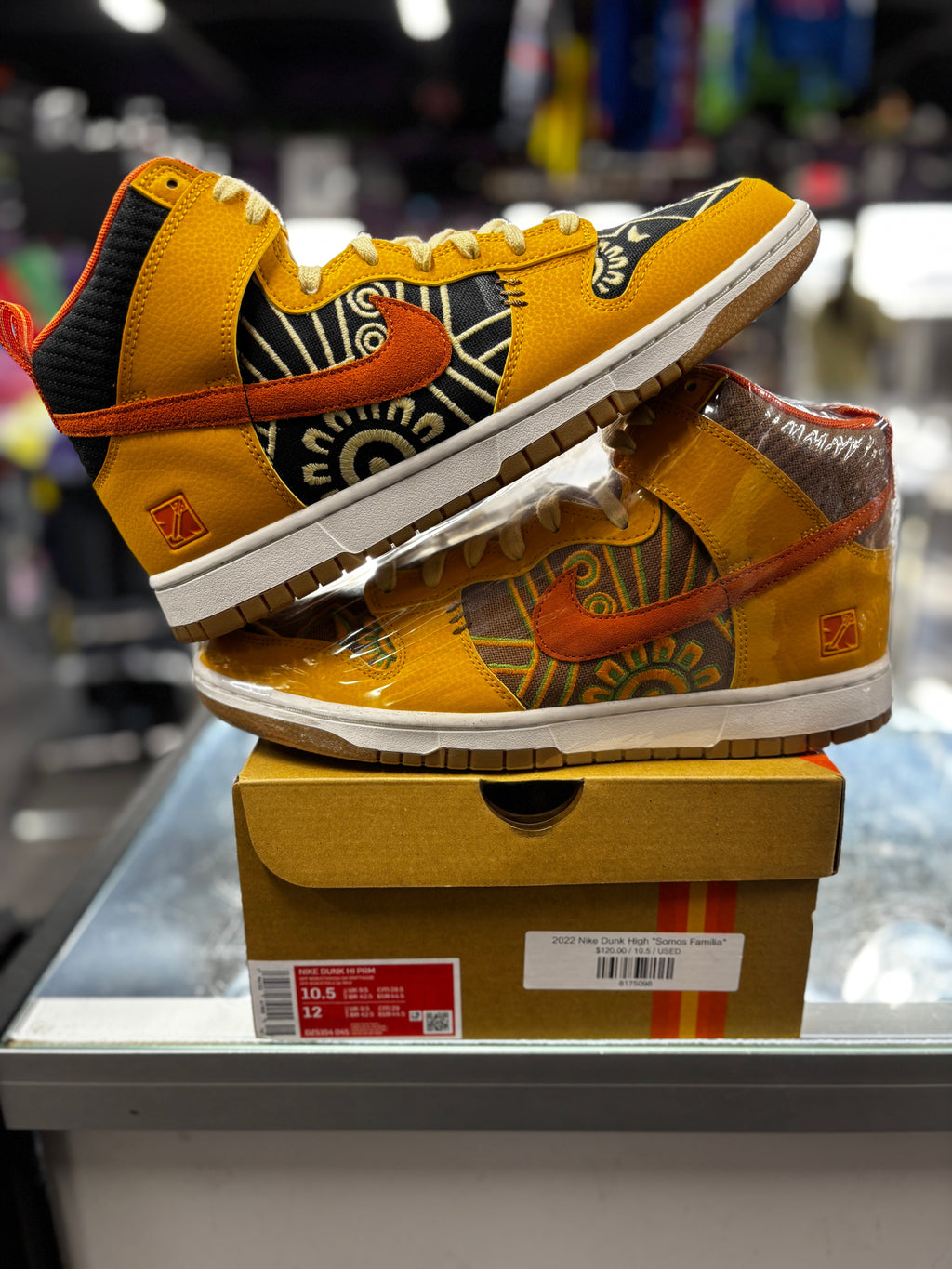 2022 Nike Dunk High "Somos Familia"