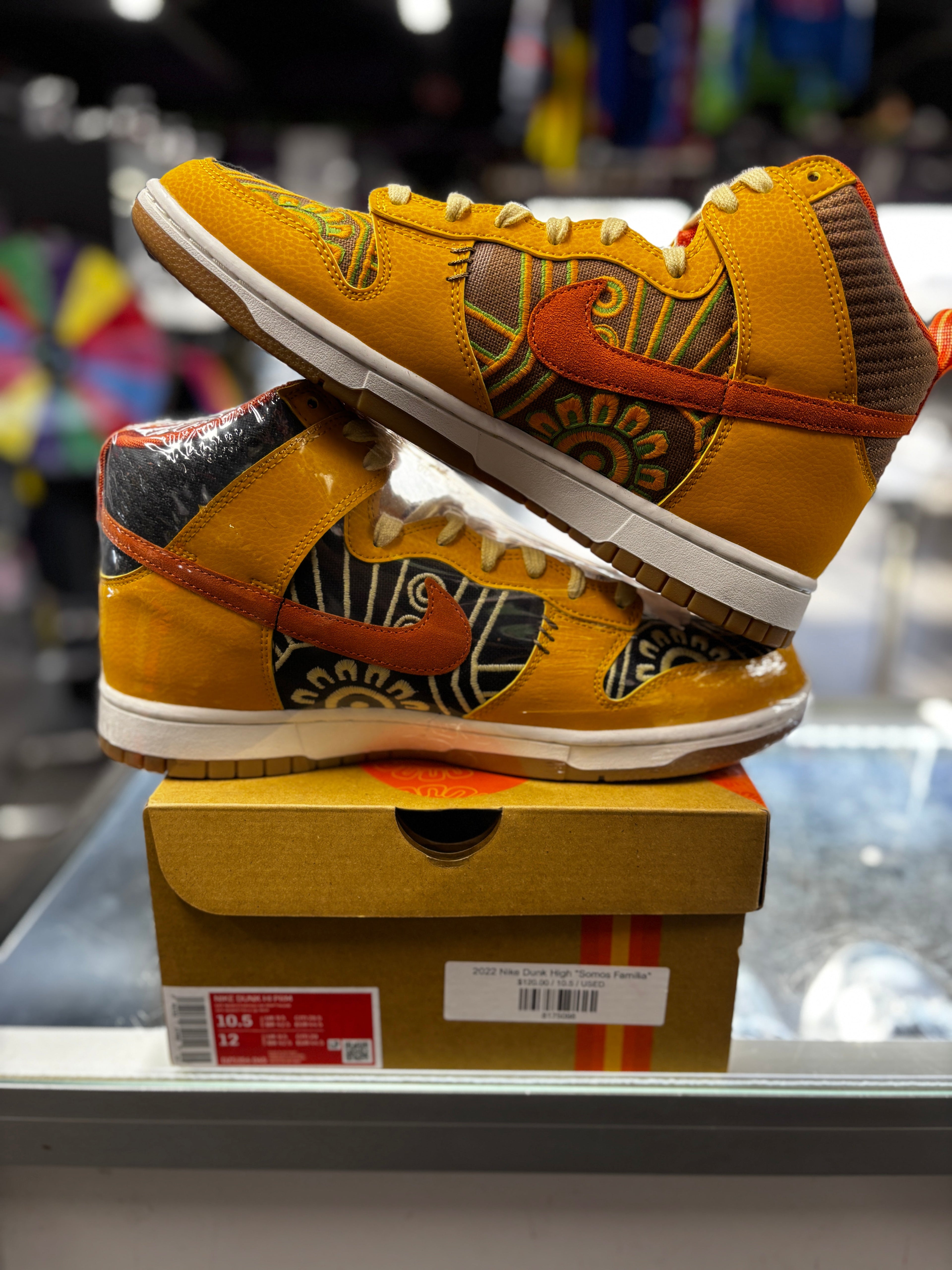 2022 Nike Dunk High "Somos Familia"