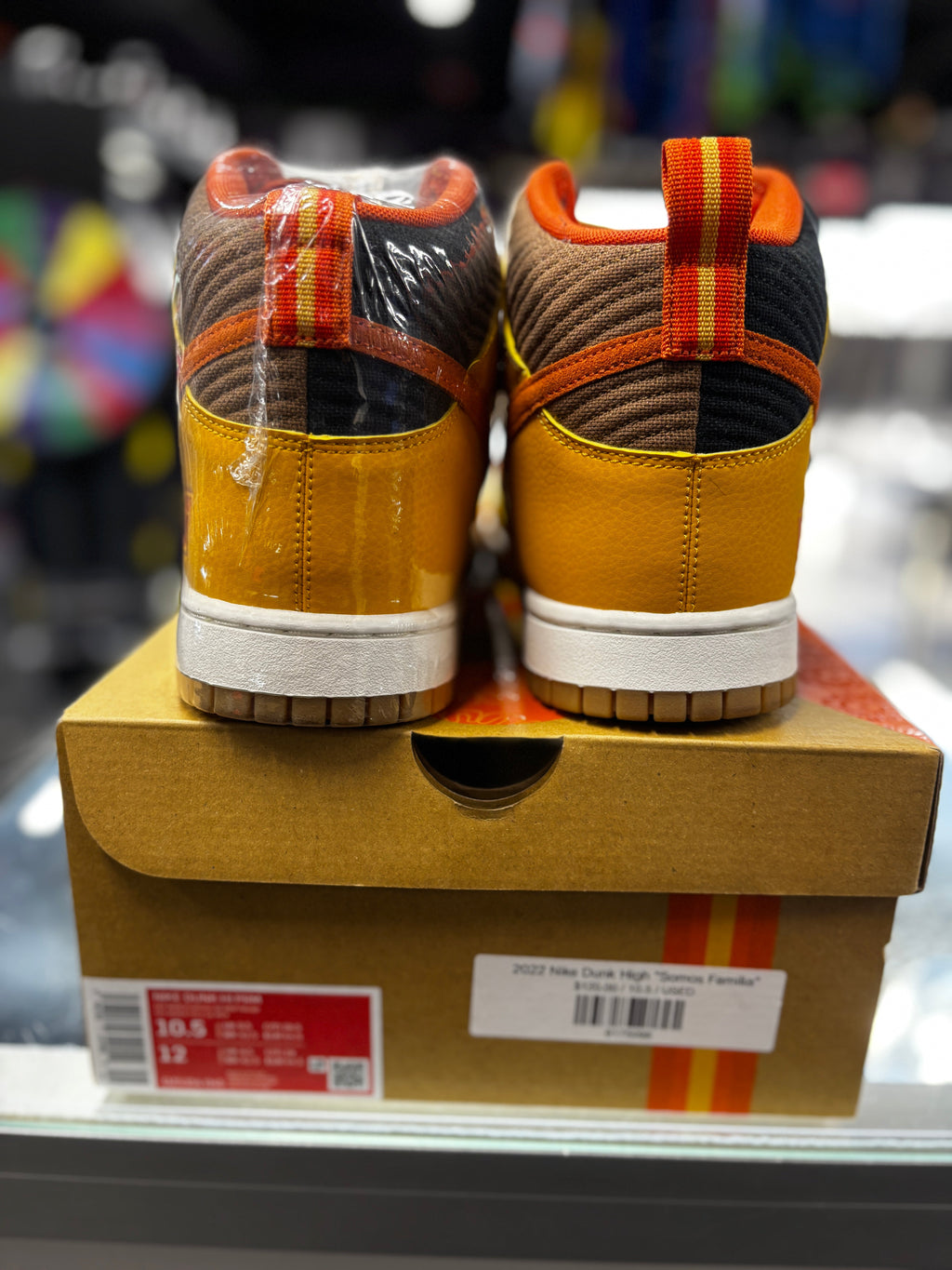 2022 Nike Dunk High "Somos Familia"